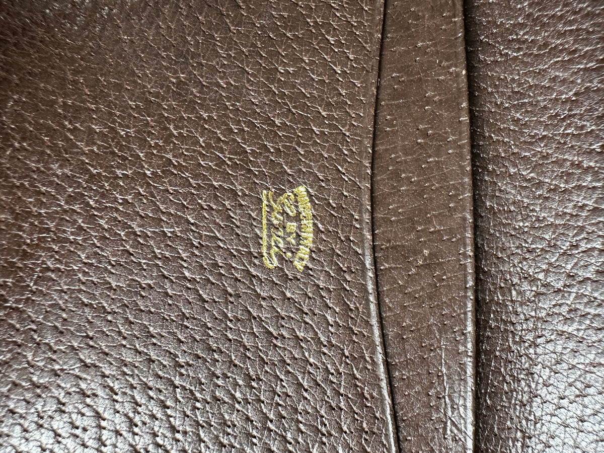 Vintage Gucci Textured Leather Bifold Wallet Brown Silver