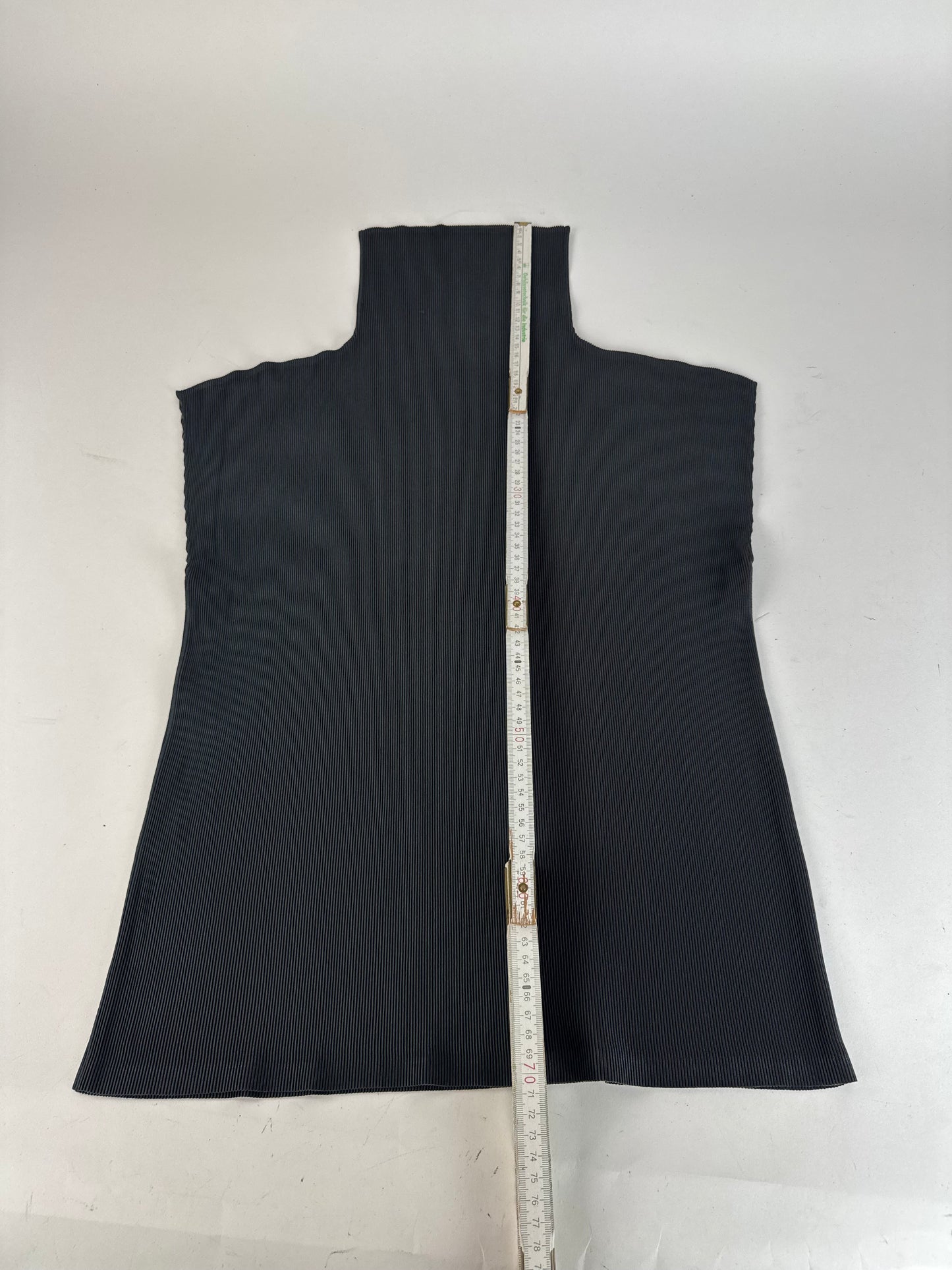 Vintage Pleats Please Plissee top Anthracite M