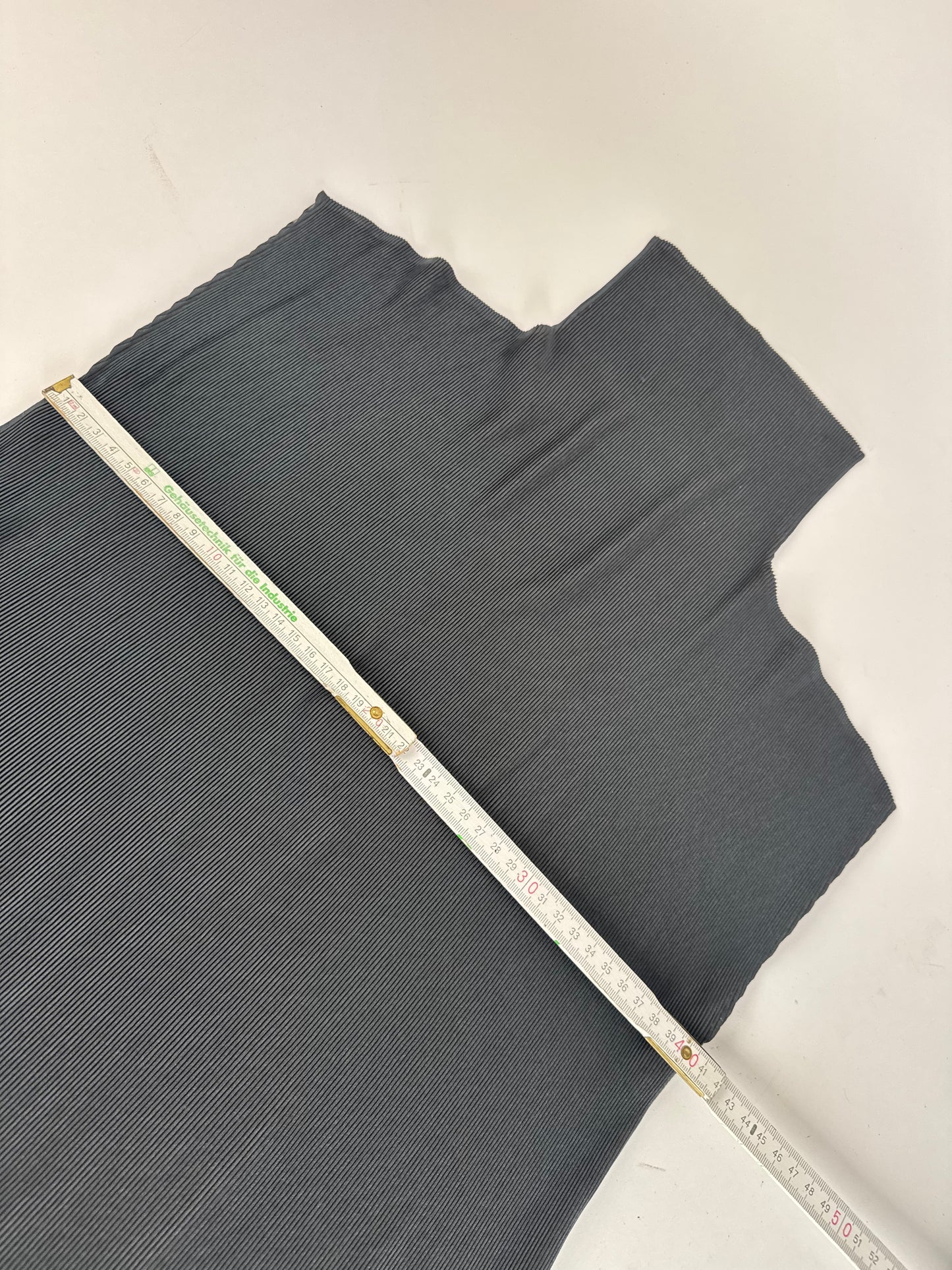 Vintage Pleats Please Plissee top Anthracite M