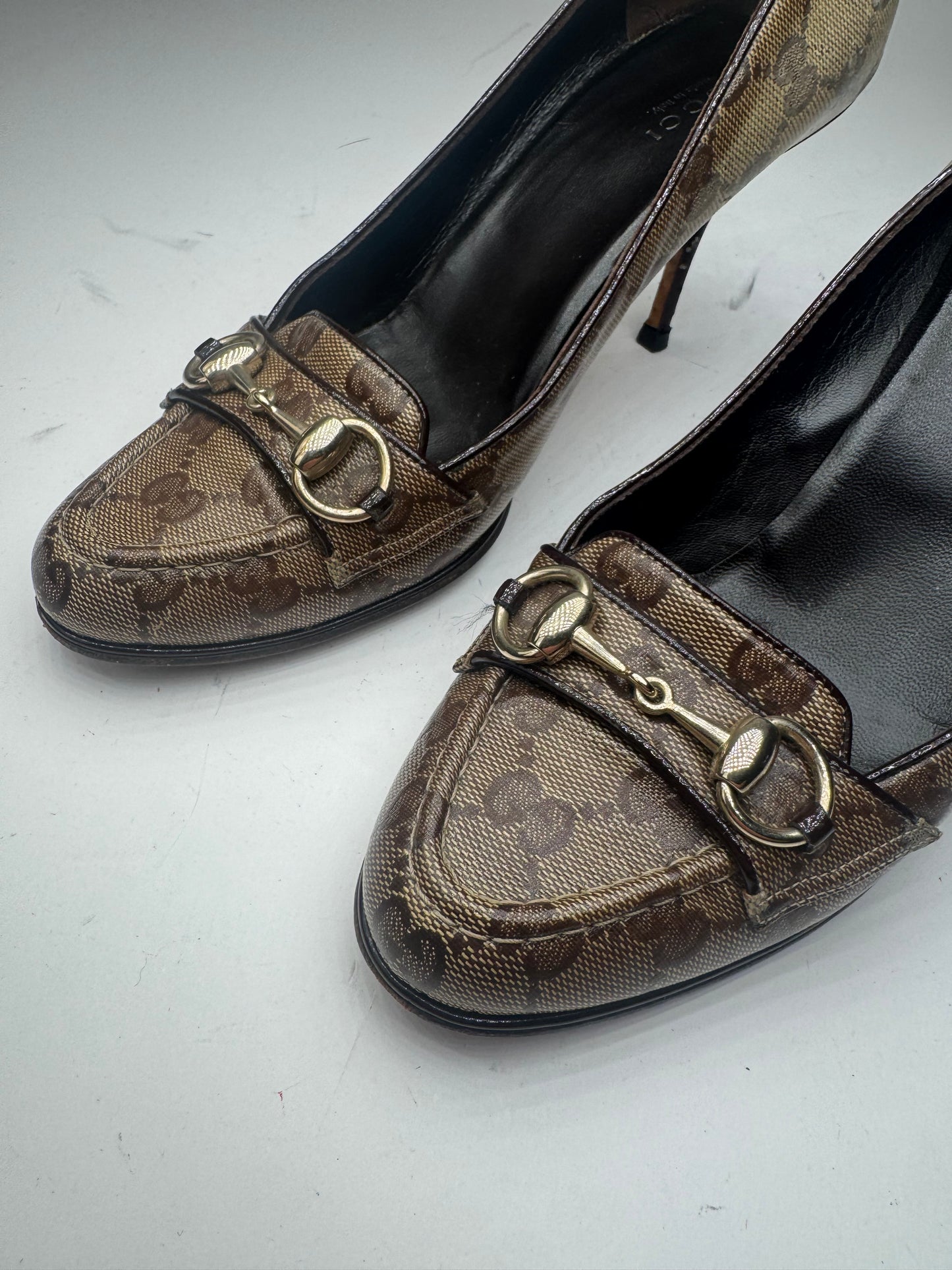 Vintage Gucci Horsebit Monogram Leather Pumps Beige Brown 37