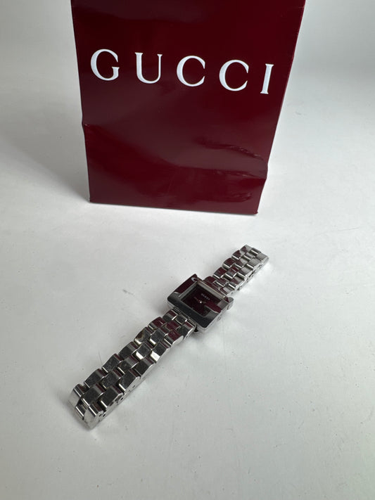 Vintage Gucci Metal Quartz Watch Silver