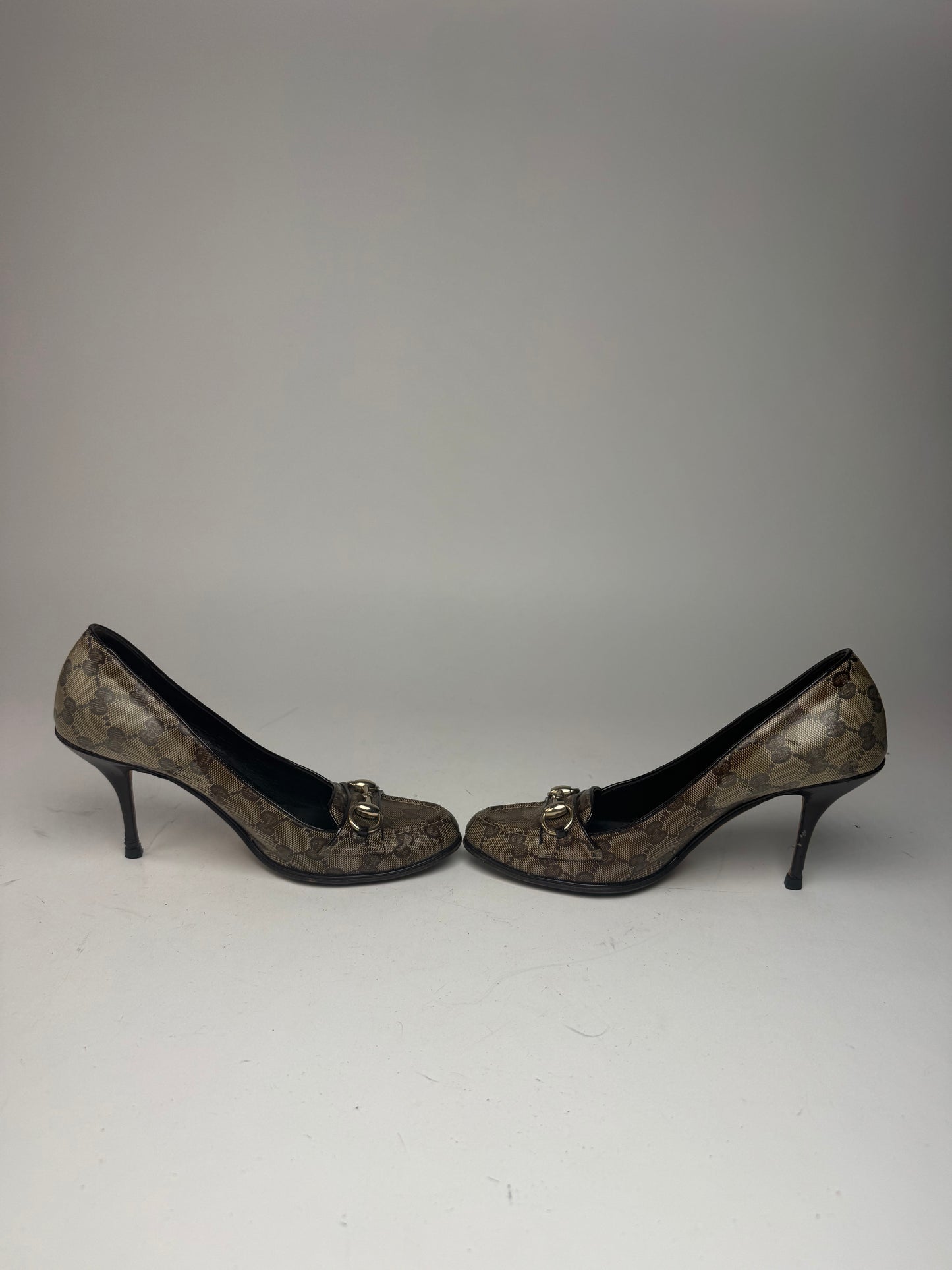 Vintage Gucci Horsebit Monogram Leather Pumps Beige Brown 37