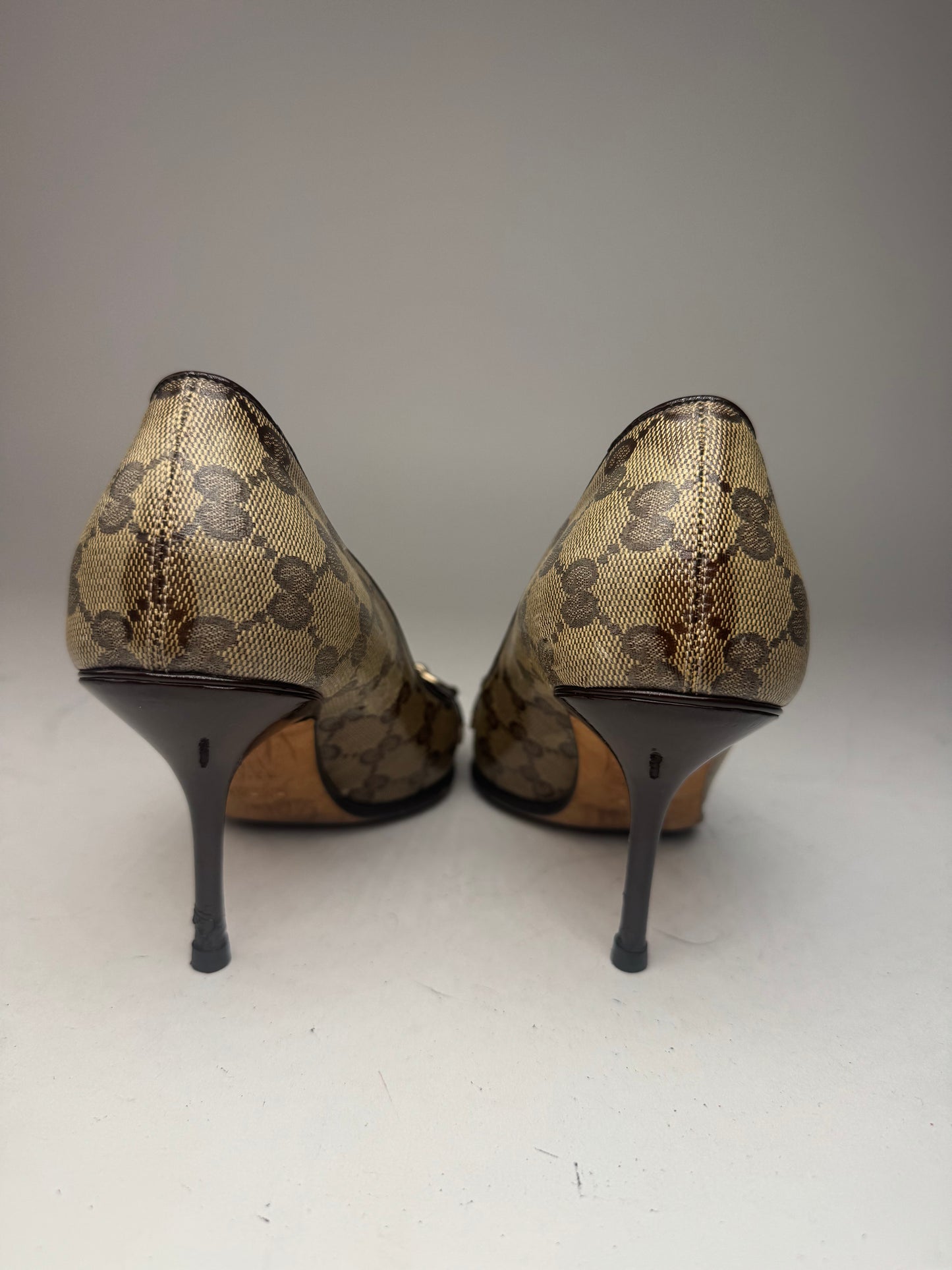 Vintage Gucci Horsebit Monogram Leather Pumps Beige Brown 37