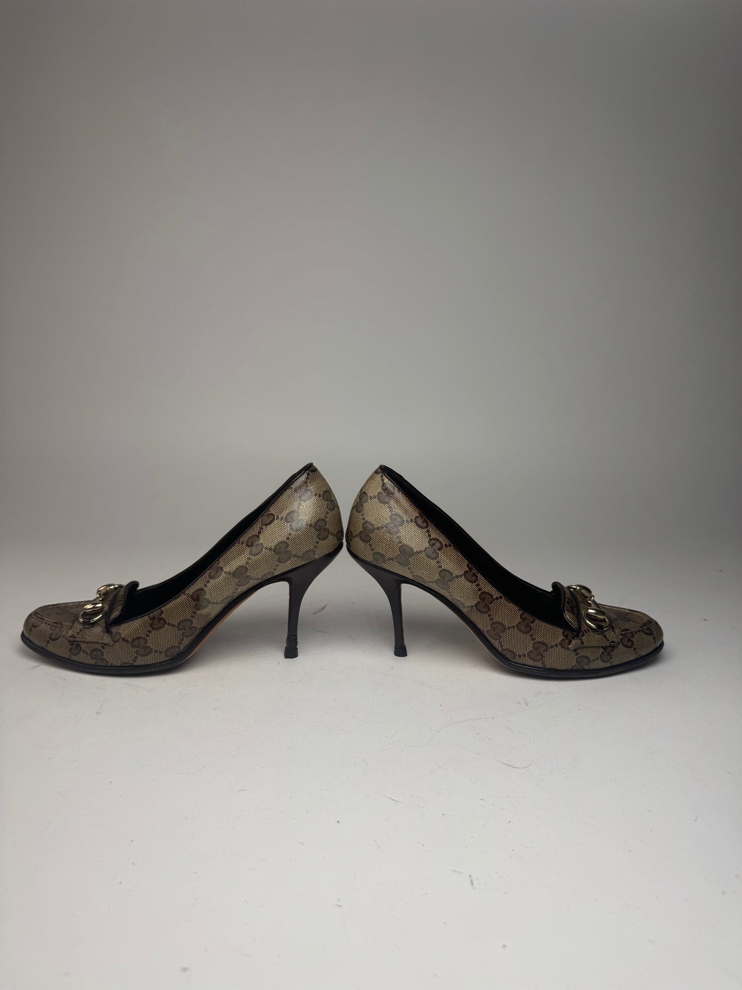 Vintage Gucci Horsebit Monogram Leather Pumps Beige Brown 37