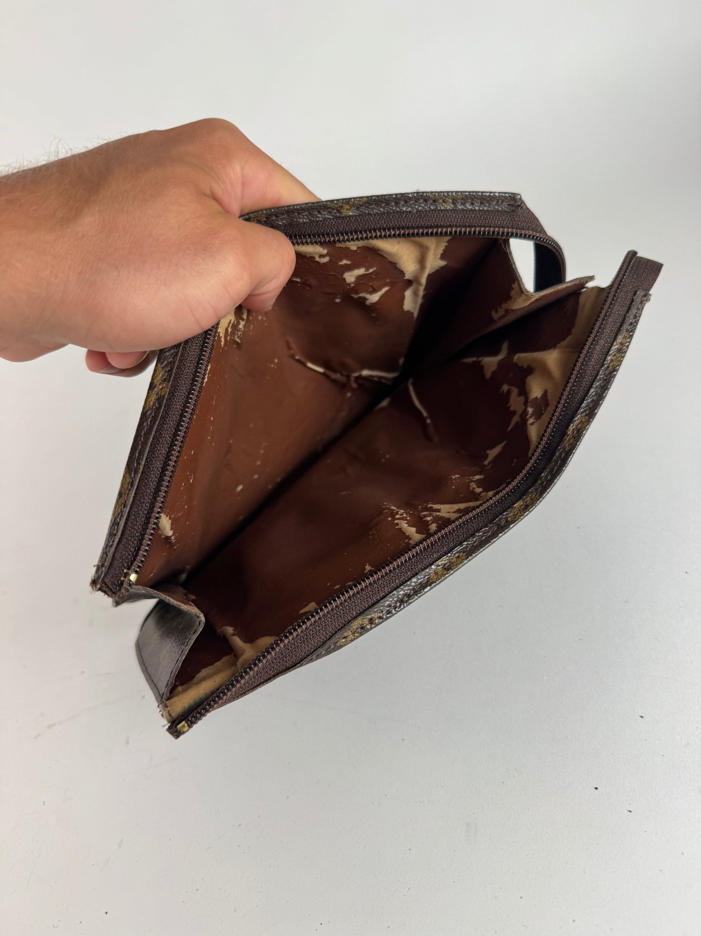 Pochette vintage Louis Vuitton en cuir Monogram marron