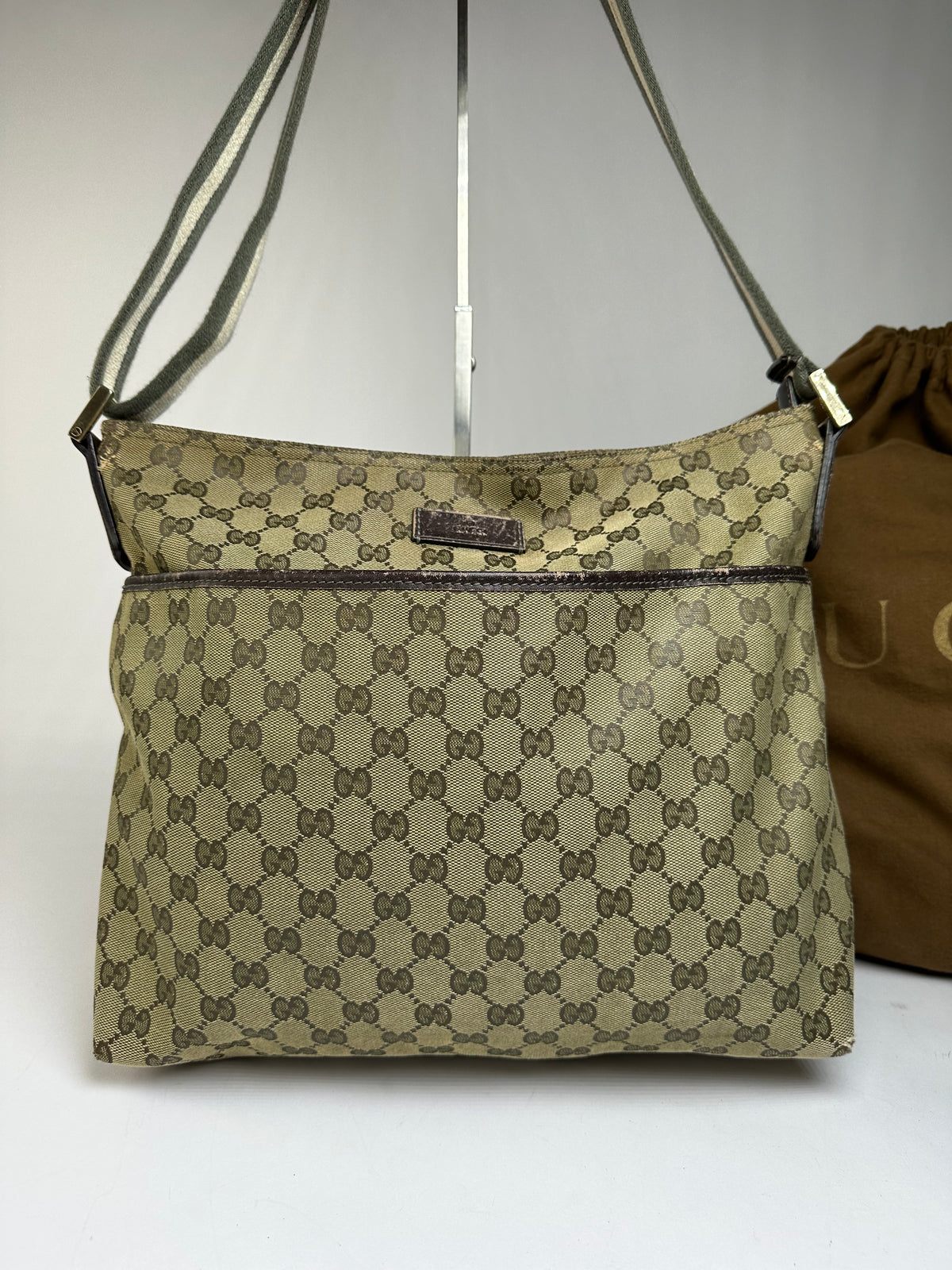 Vintage Gucci GG Supreme Hobo Bag Early 2000s Olive Brown