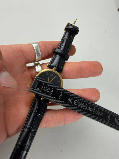 Vintage Gucci Stainless Steel Leather Strap Watch Black Gold
