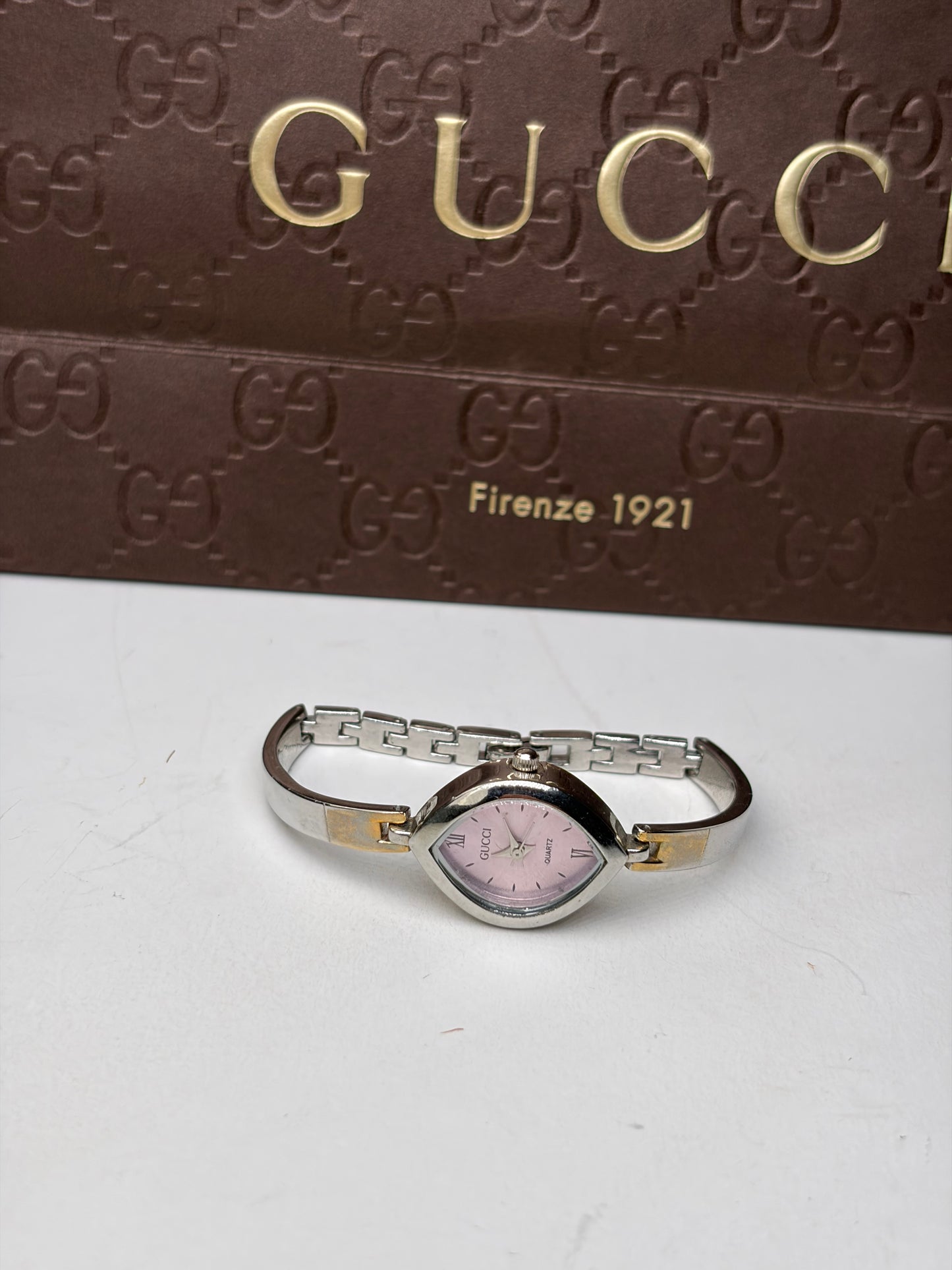 Vintage Gucci Stainless Steel Bracelet Watch Pink Dial Silver