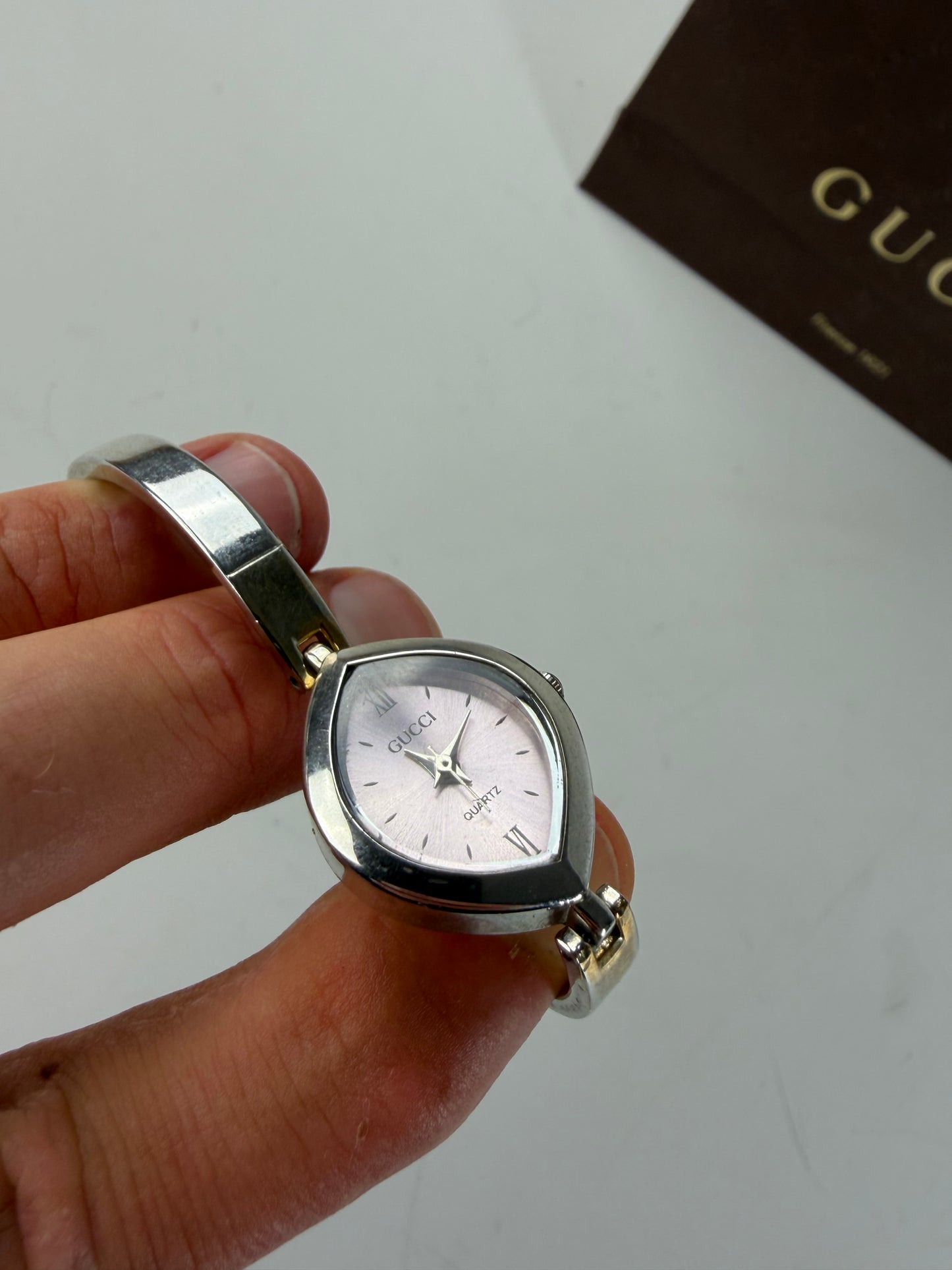 Vintage Gucci Stainless Steel Bracelet Watch Pink Dial Silver