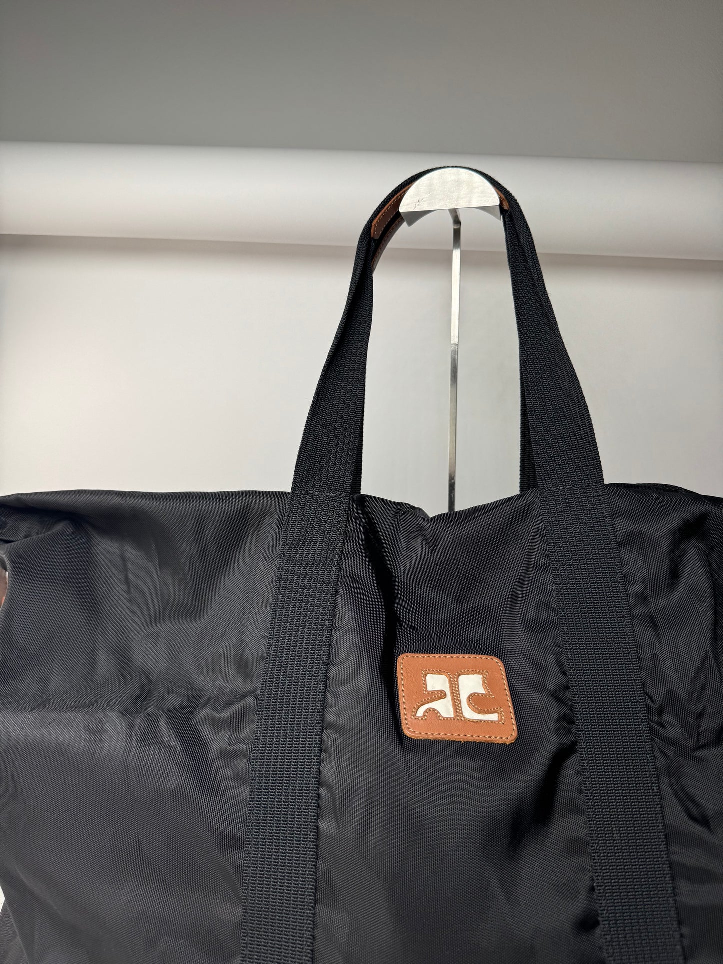 Sac de voyage vintage Courreges noir