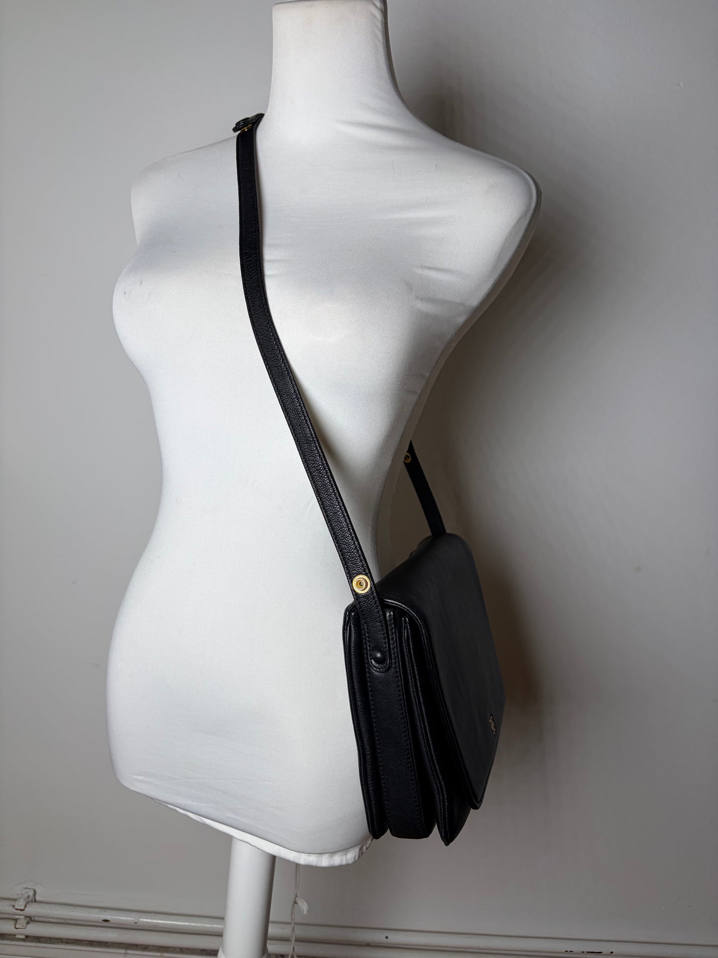 Vintage Givenchy Leather Shoulder Bag Black Gold