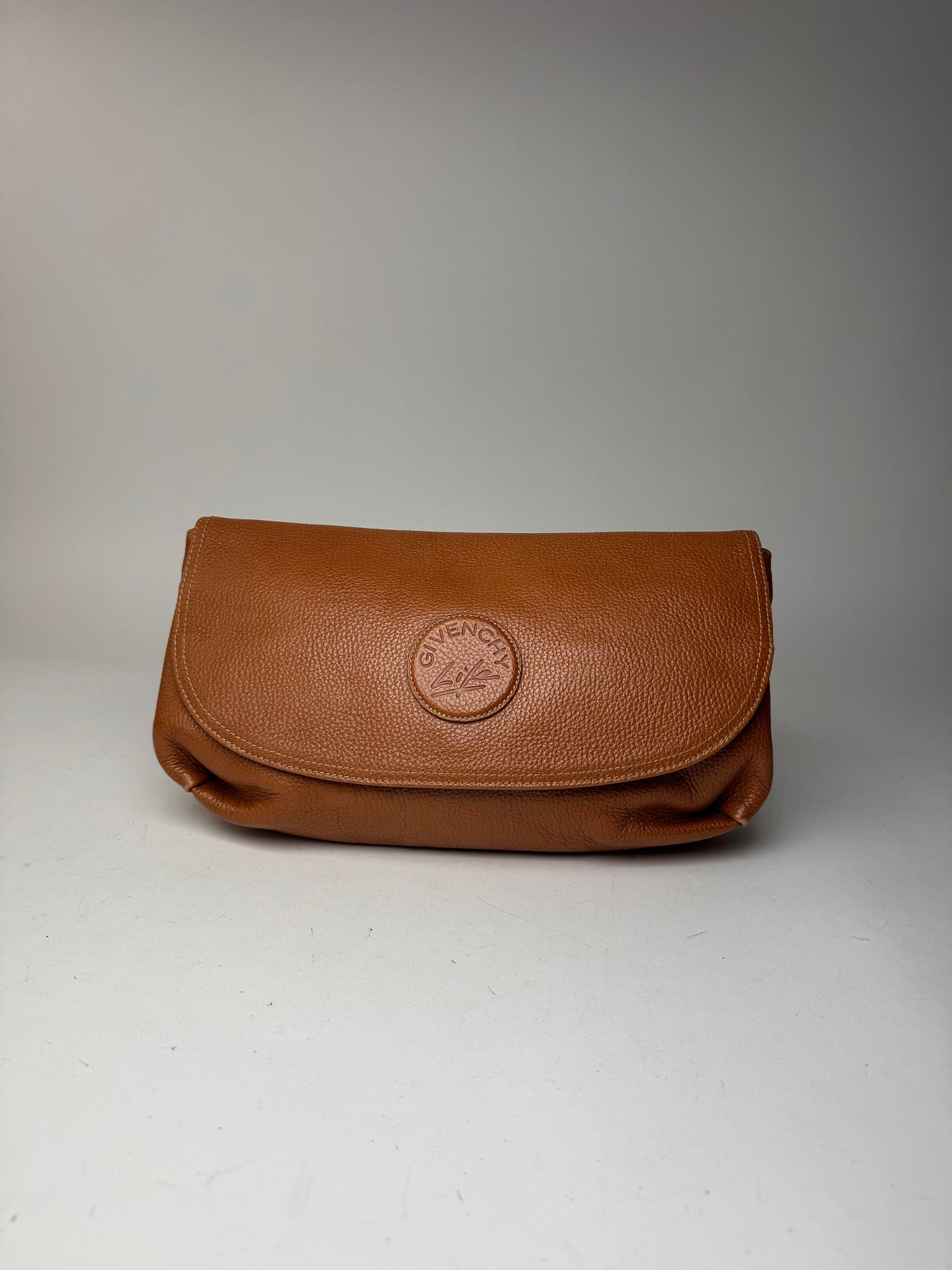 Pochette vintage en cuir marron Givenchy
