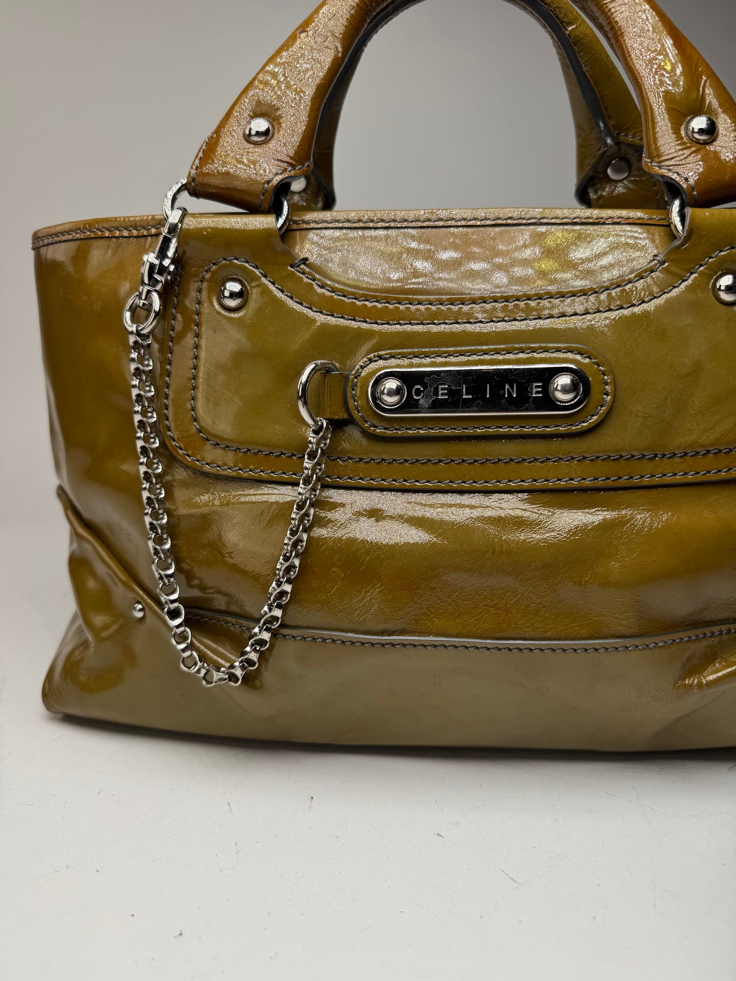 Sac vintage en cuir verni Céline Paris kaki