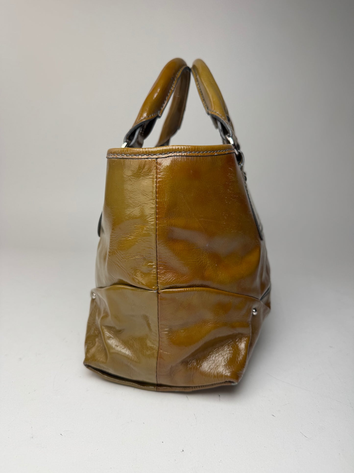 Sac vintage en cuir verni Céline Paris kaki