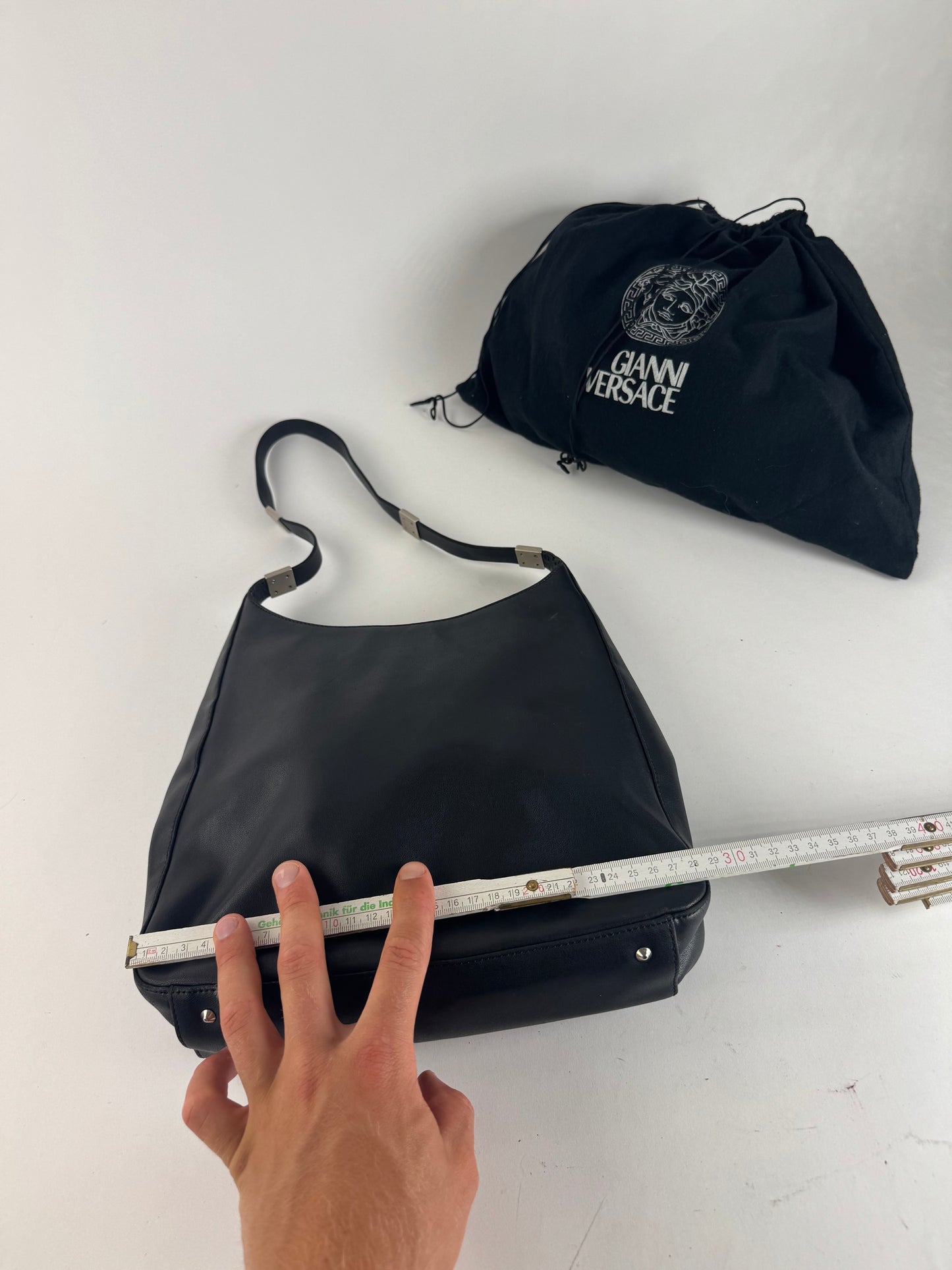 Sac vintage en cuir noir Gianni Versace