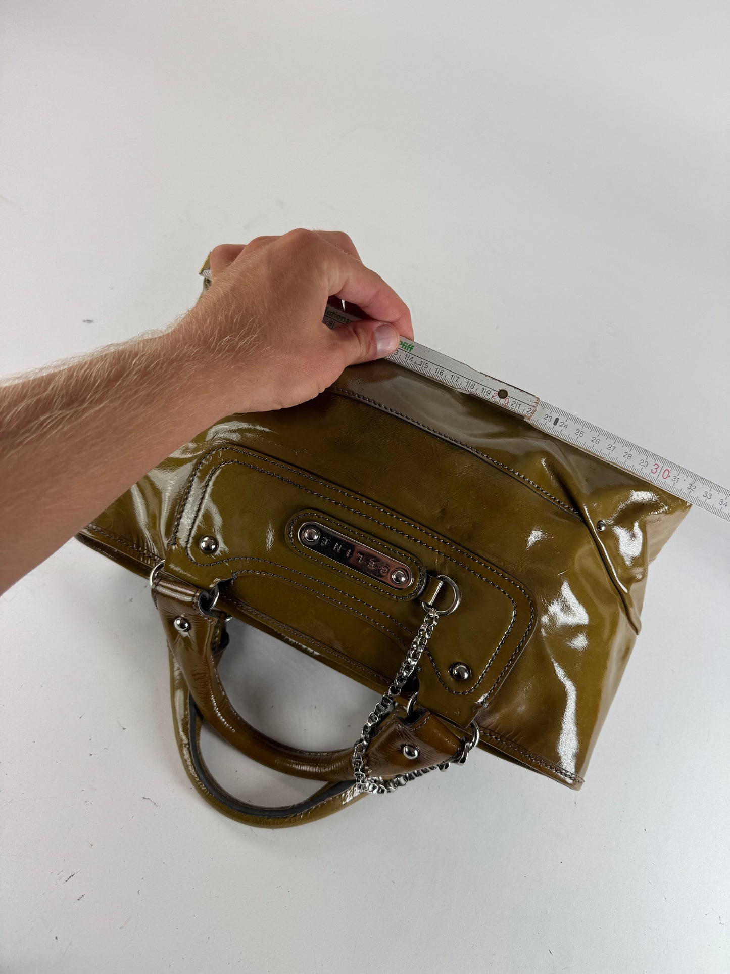 Sac vintage en cuir verni Céline Paris kaki