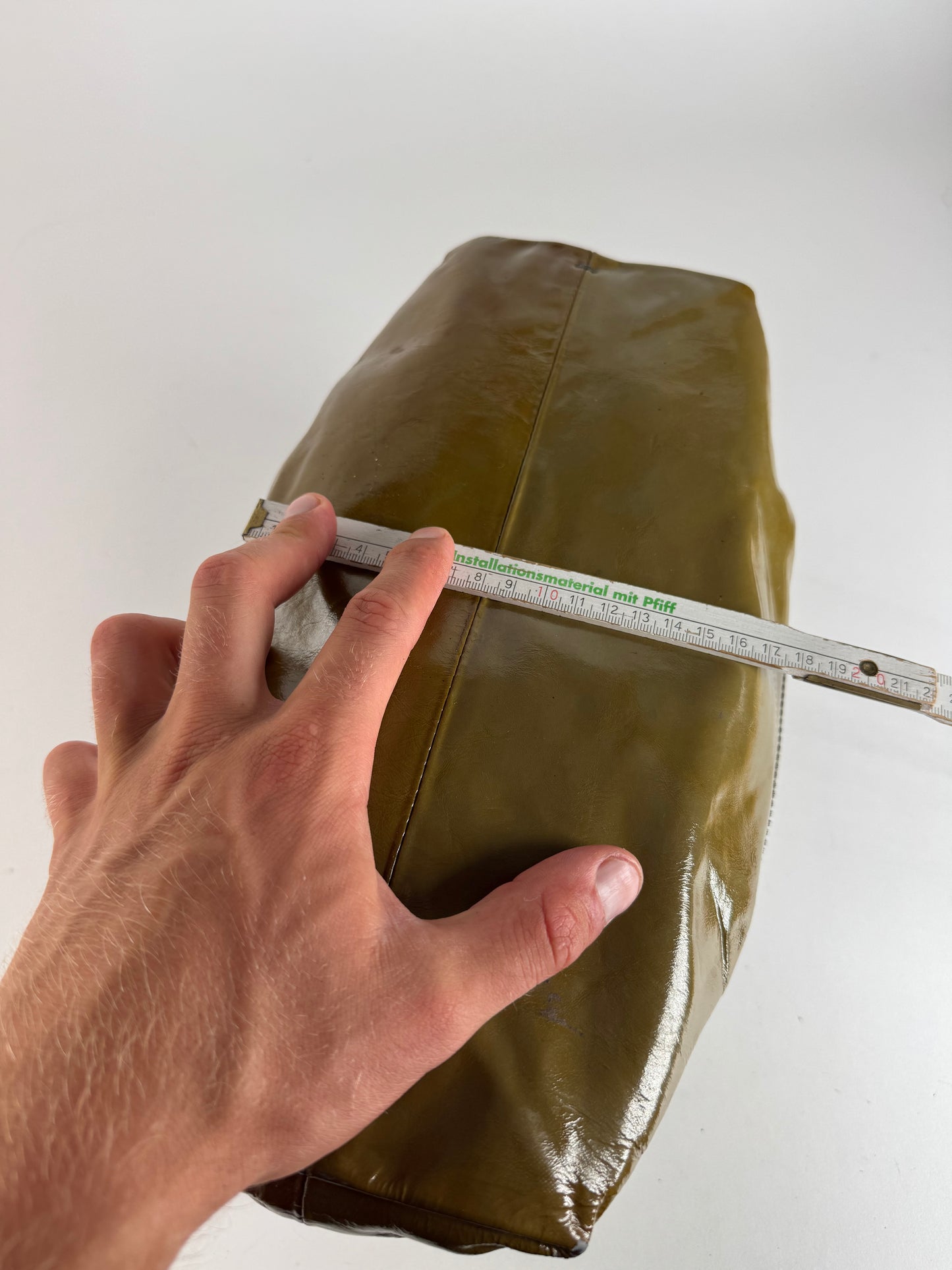 Sac vintage en cuir verni Céline Paris kaki