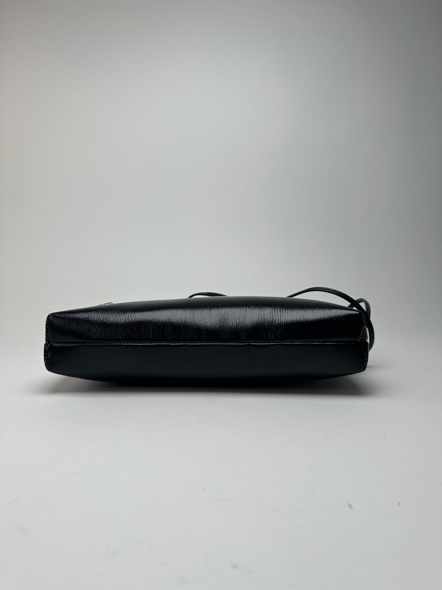 Sac vintage en cuir verni noir Givenchy