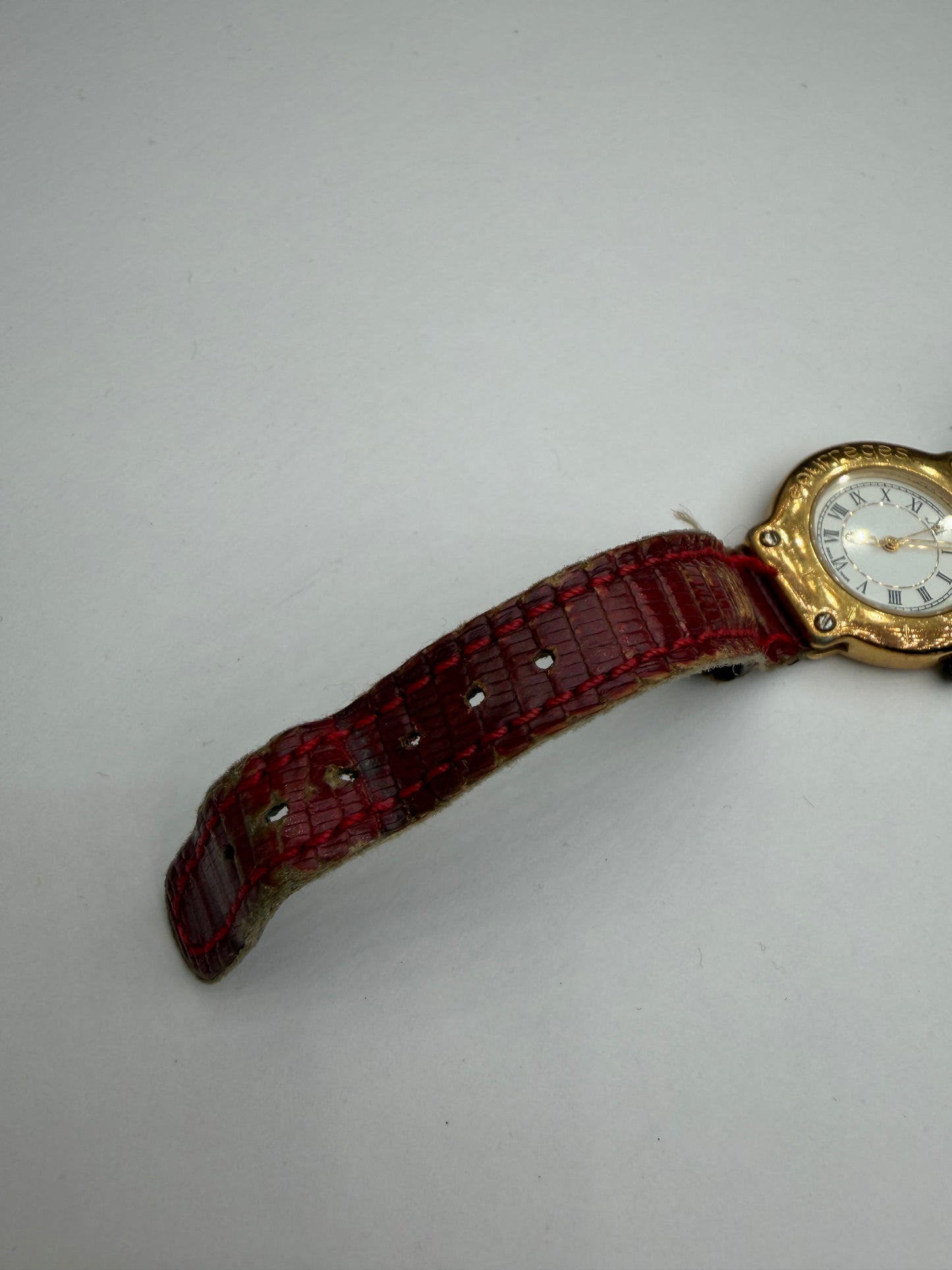 Vintage Courreges Quartz Watch Gold Red Crocodile-Effect Strap