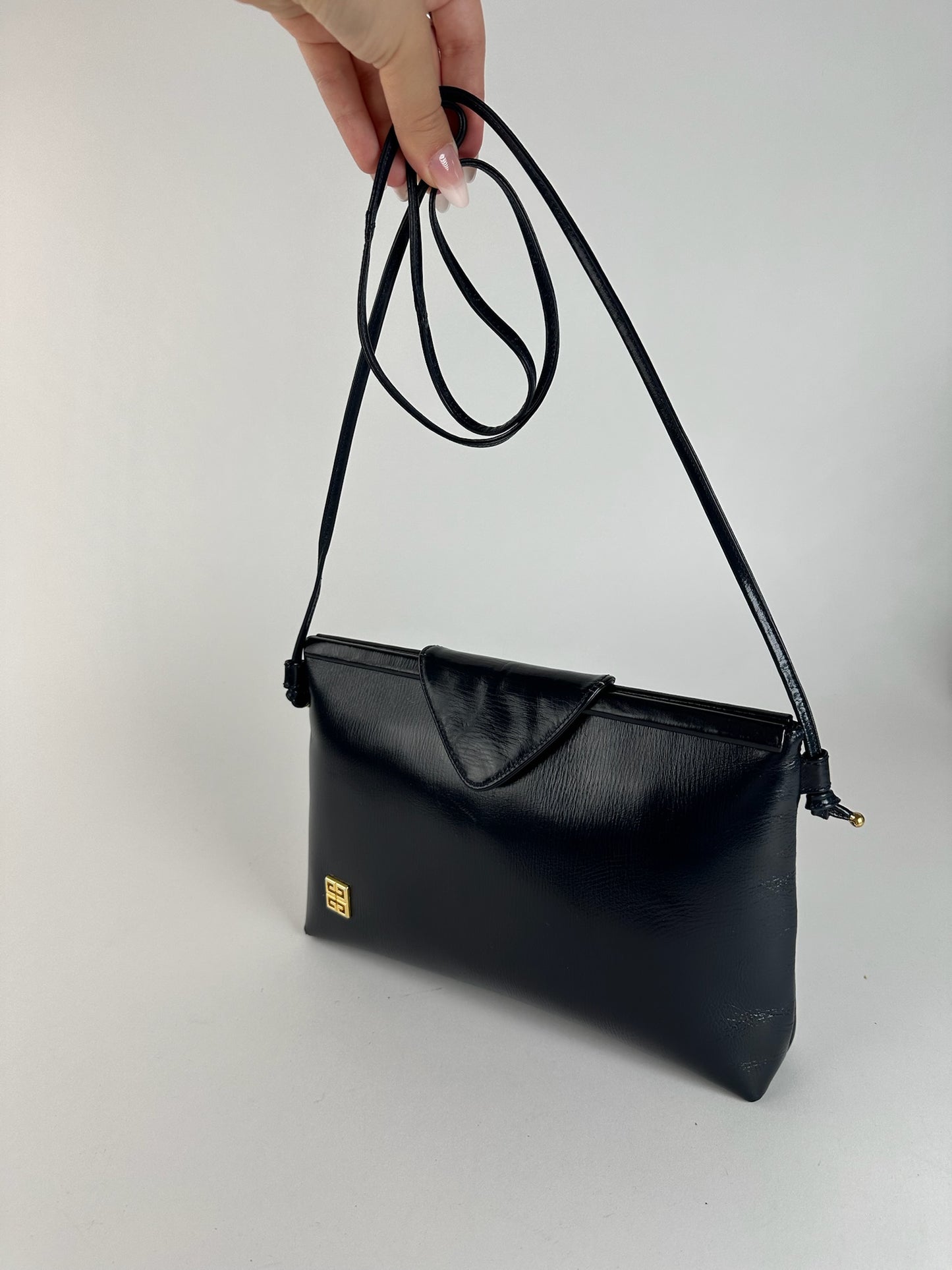 Sac vintage en cuir verni noir Givenchy