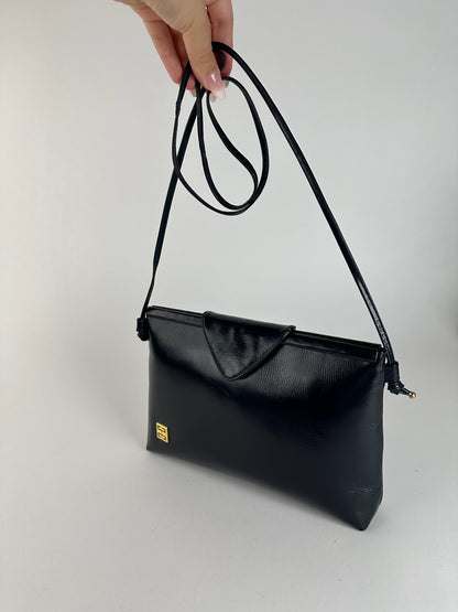 Sac vintage en cuir verni noir Givenchy