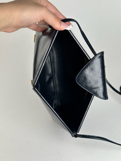 Sac vintage en cuir verni noir Givenchy