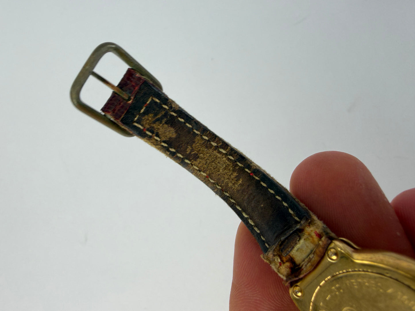 Vintage Courreges Quartz Watch Gold Red Crocodile-Effect Strap