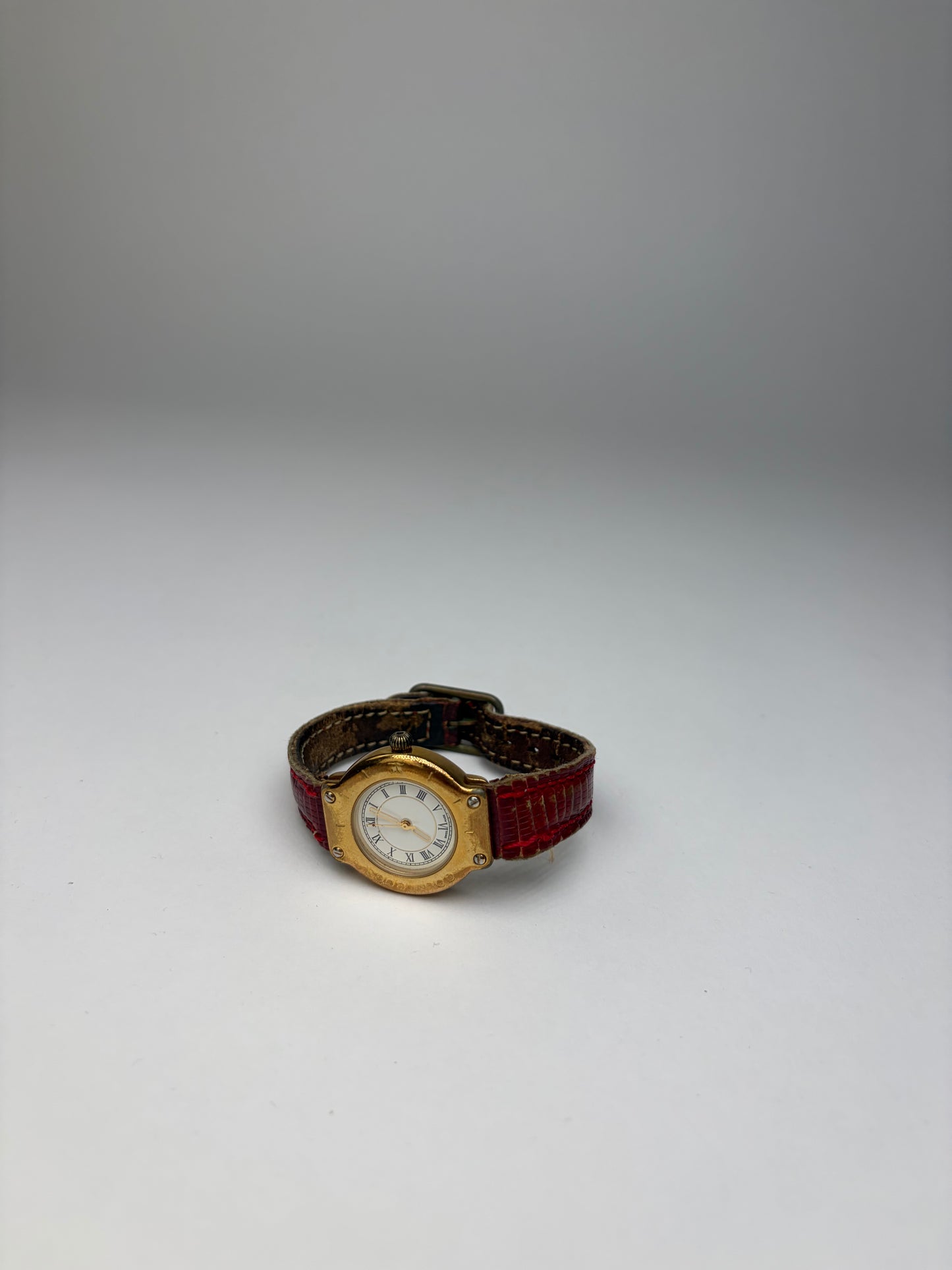 Vintage Courreges Quartz Watch Gold Red Crocodile-Effect Strap