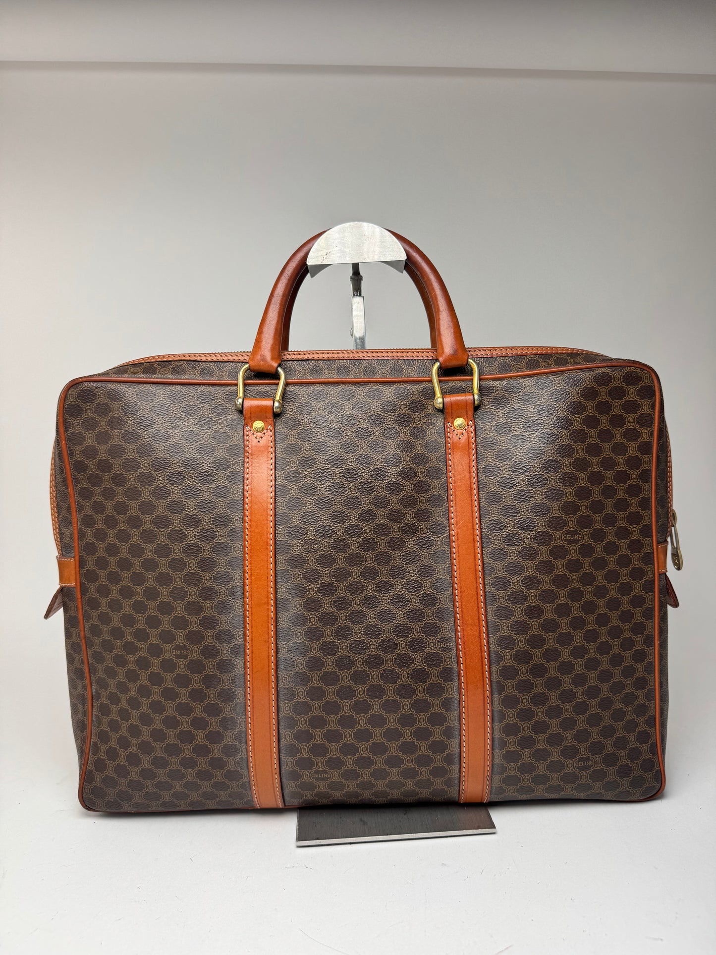 Sac vintage en cuir monogramme Triomphe de Céline Paris marron