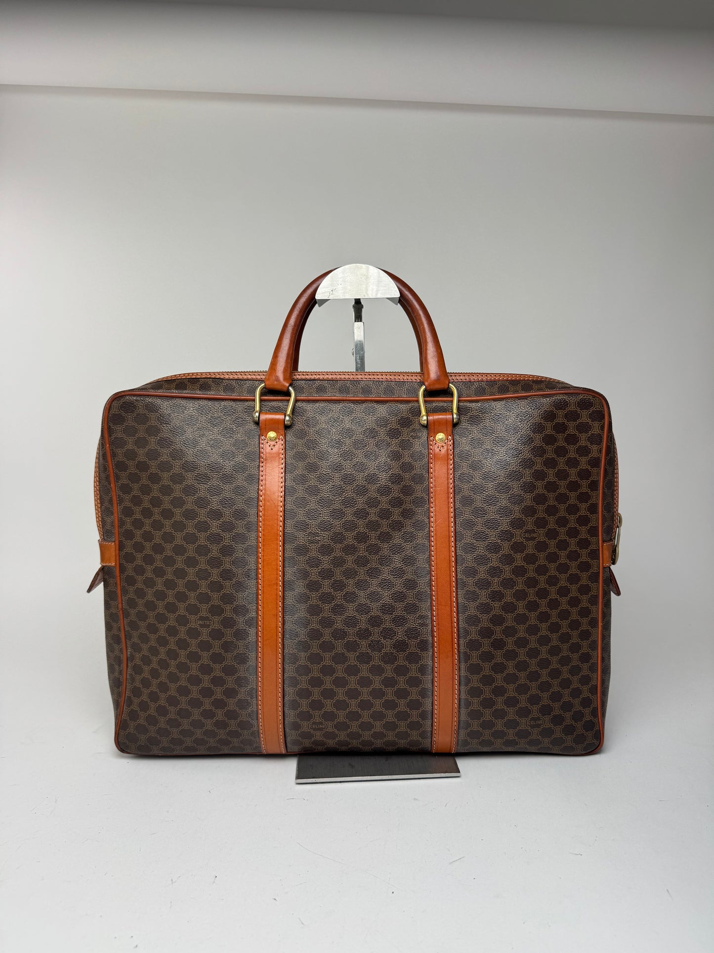 Sac vintage en cuir monogramme Triomphe de Céline Paris marron