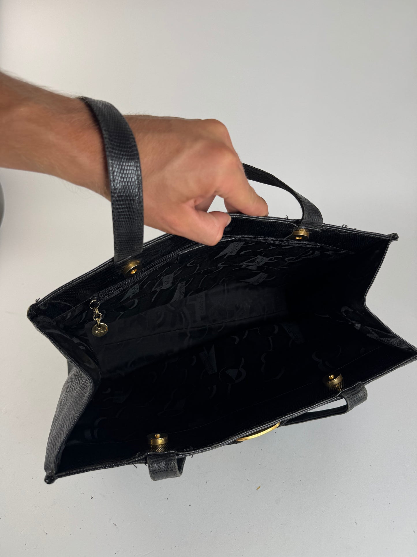 Sac vintage en cuir noir Salvatore Ferragamo