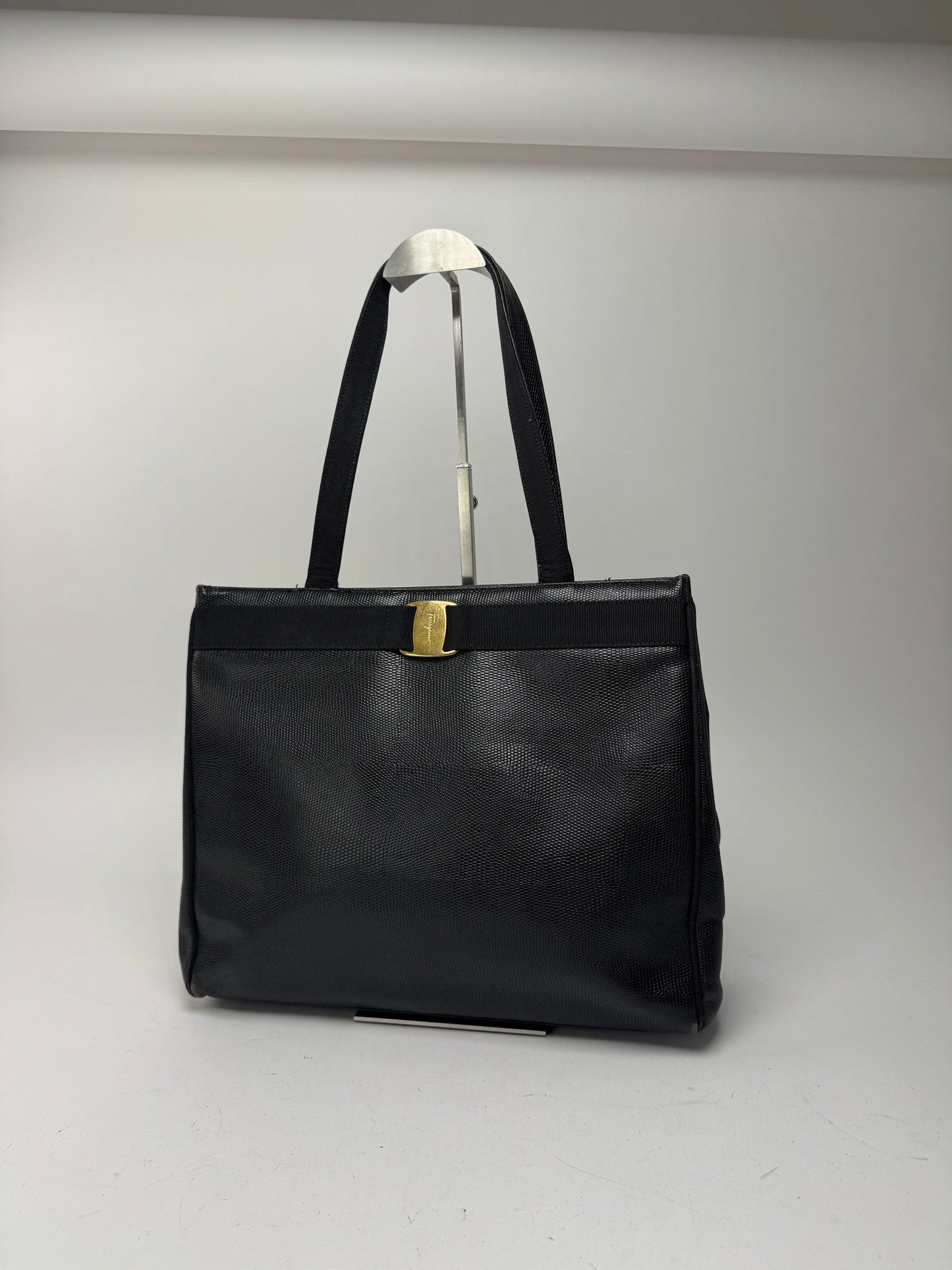 Sac vintage en cuir noir Salvatore Ferragamo