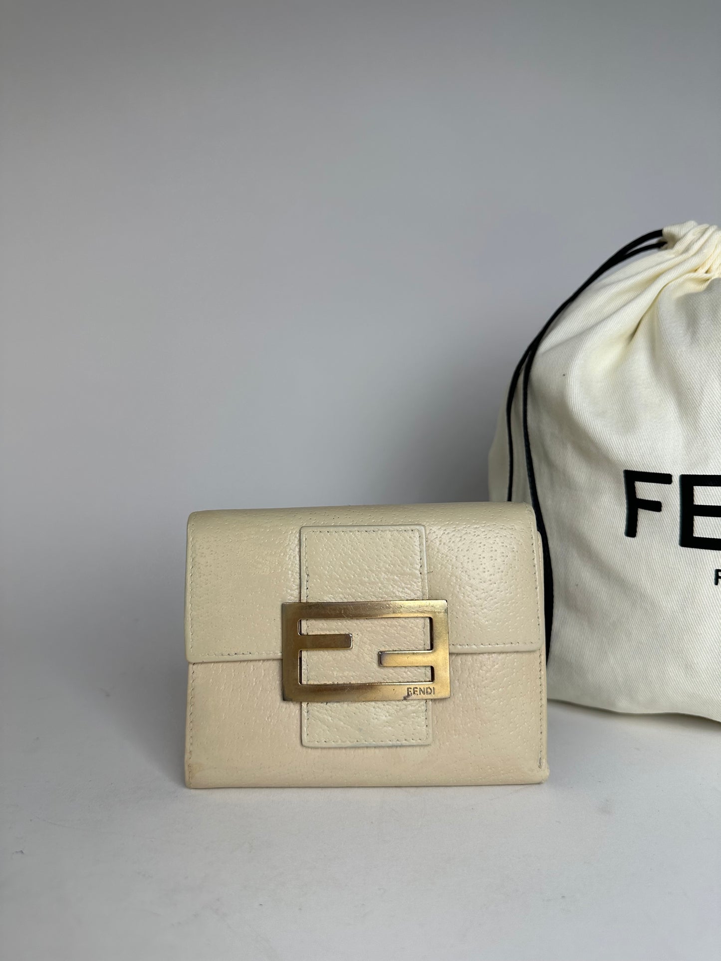 Vintage Fendi Baguette Leather Wallet White