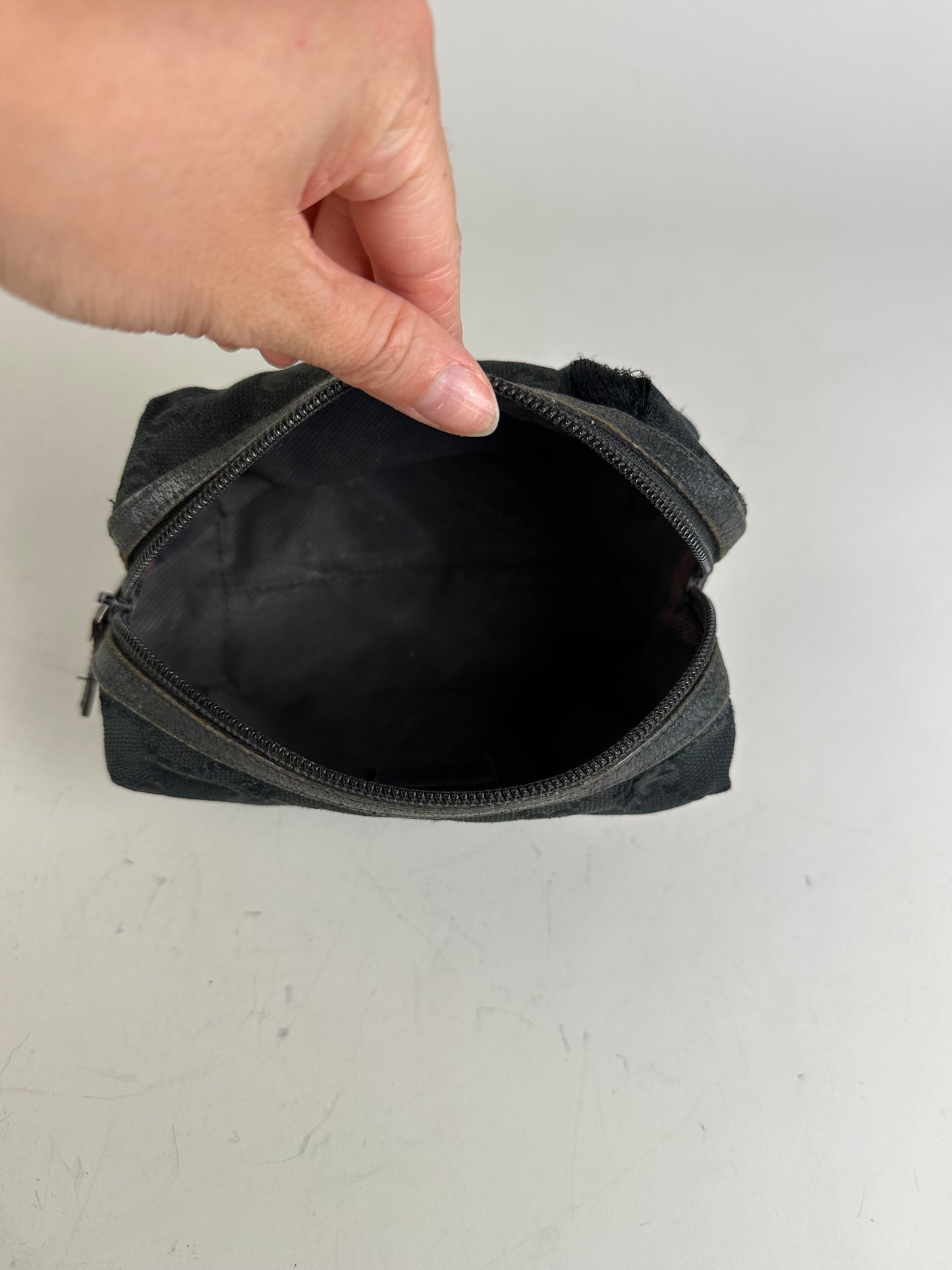 Vintage Gucci GG Supreme Cosmetic Case Black Silver