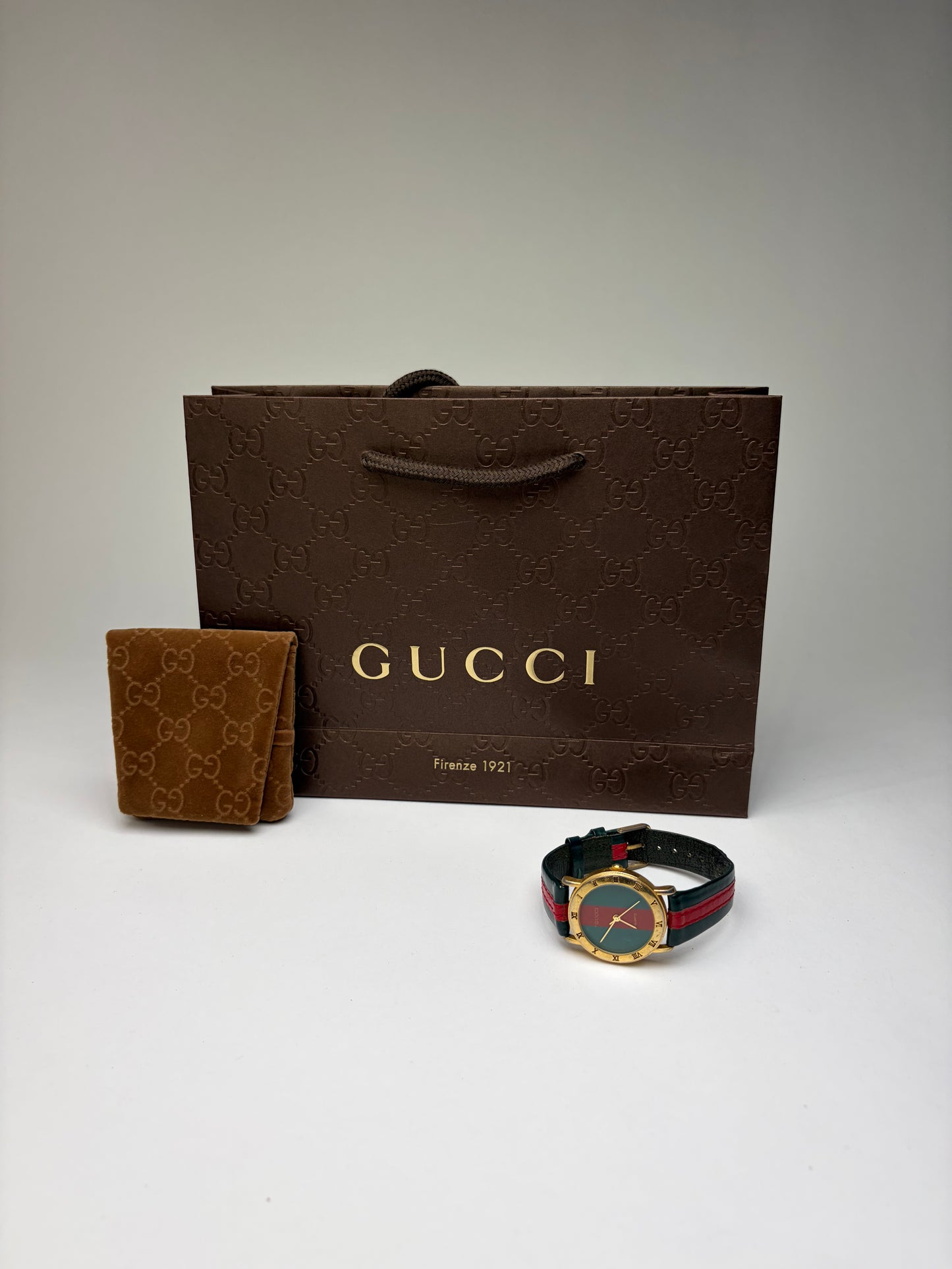 Vintage Gucci Leather Strap Watch Gold-Tone Green Red
