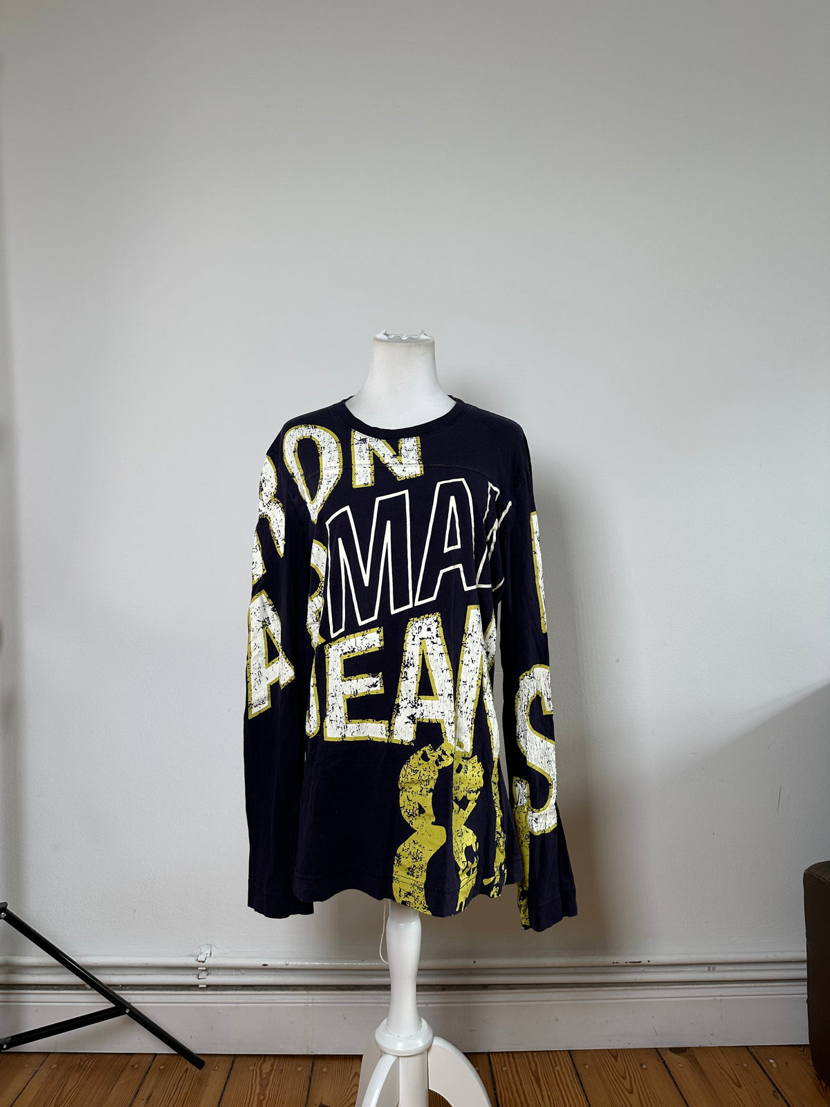 Vintage Giorgio Armani Jeans Graphic Long Sleeve T-Shirt c. Mid-2000s Navy XL
