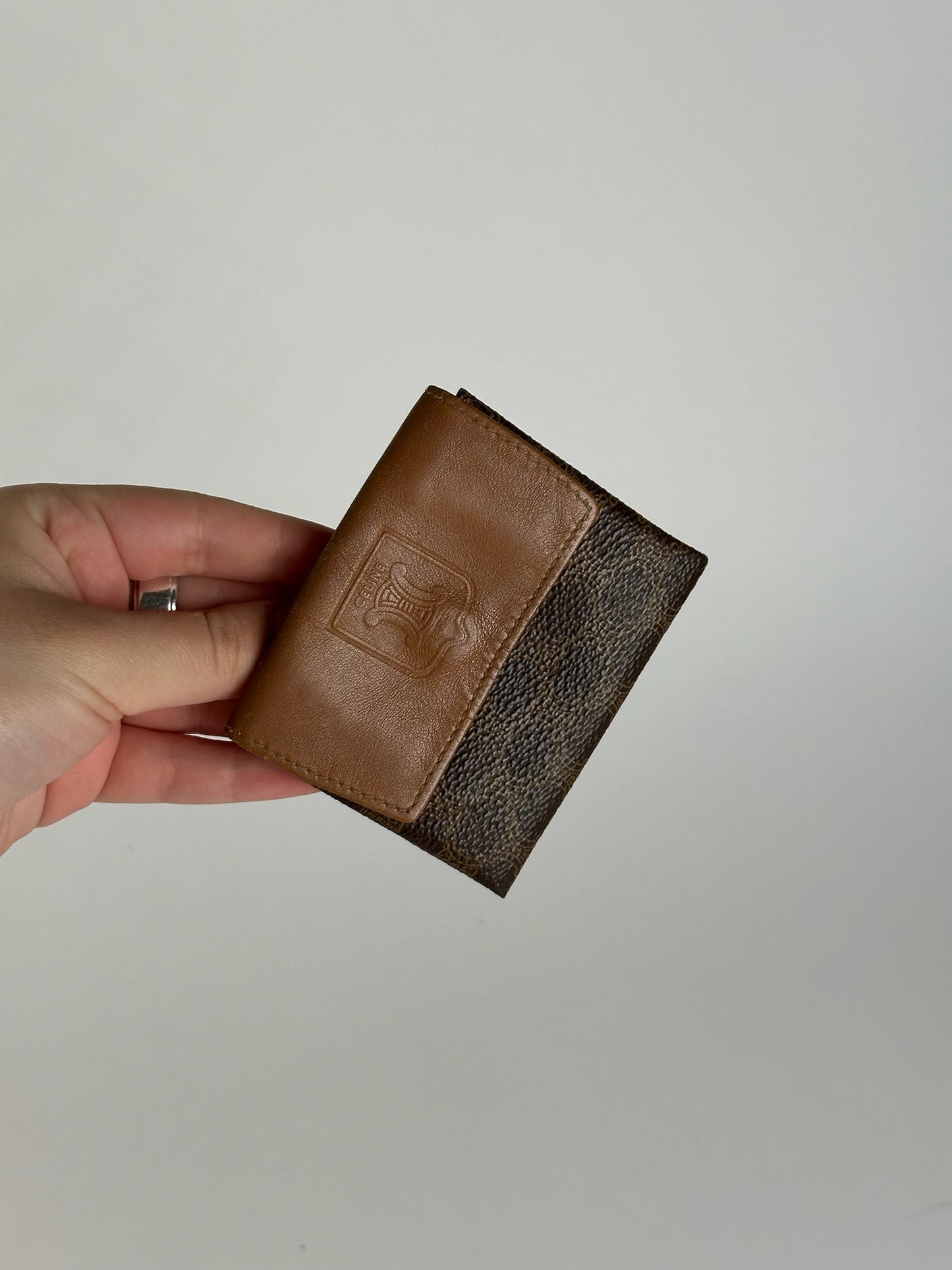 Porte-monnaie vintage en cuir marron Céline Paris