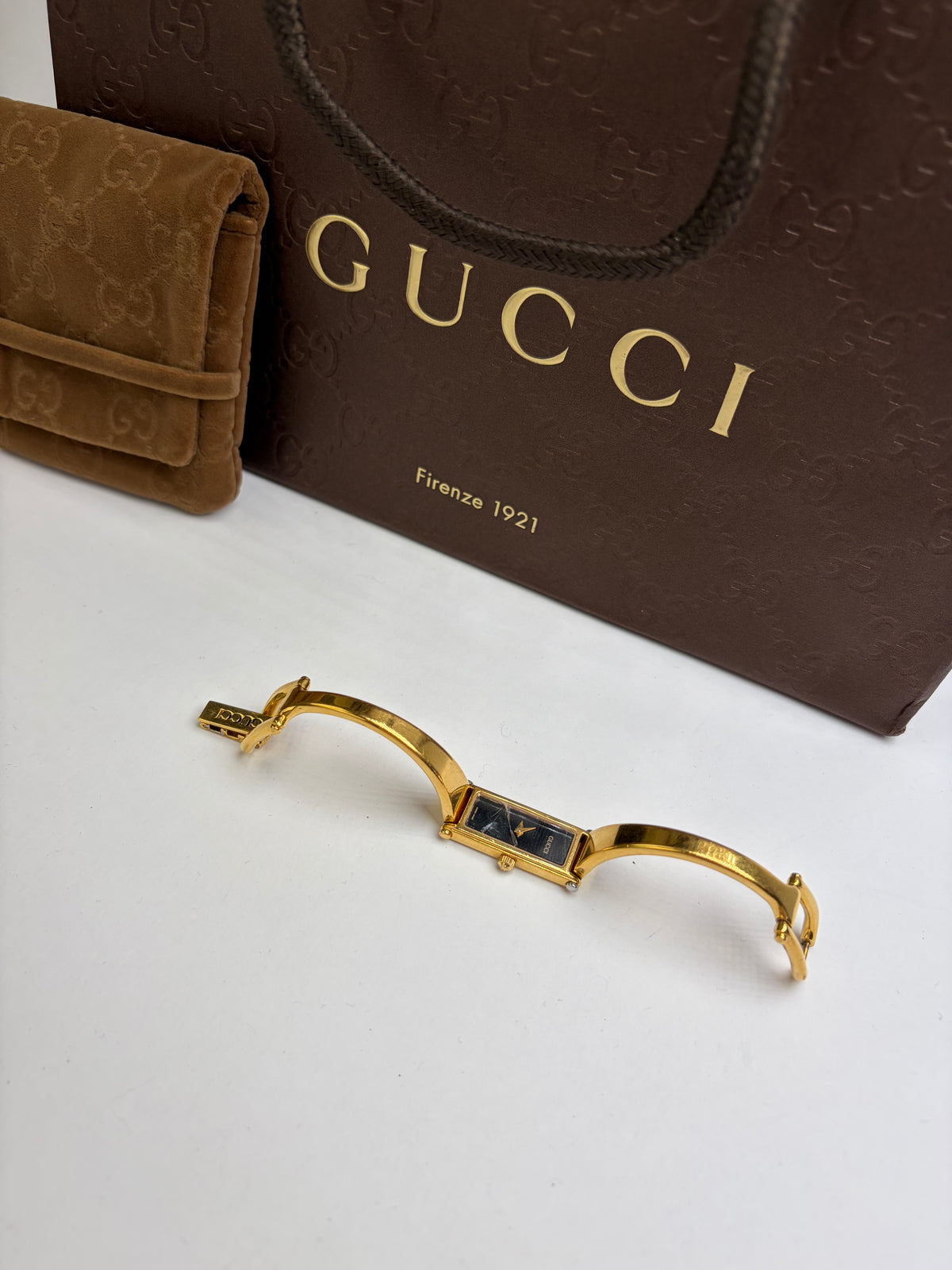 Vintage Gucci Bracelet Watch Gold-Tone Black Dial