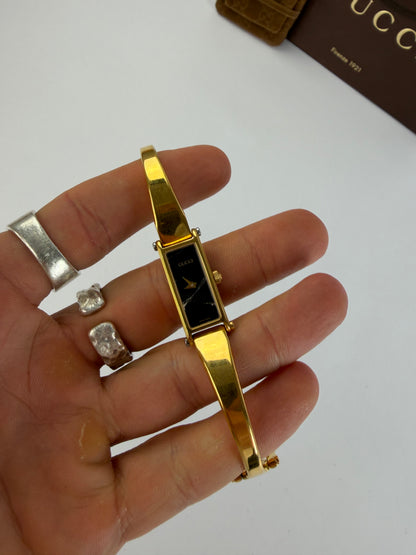 Vintage Gucci Bracelet Watch Gold-Tone Black Dial