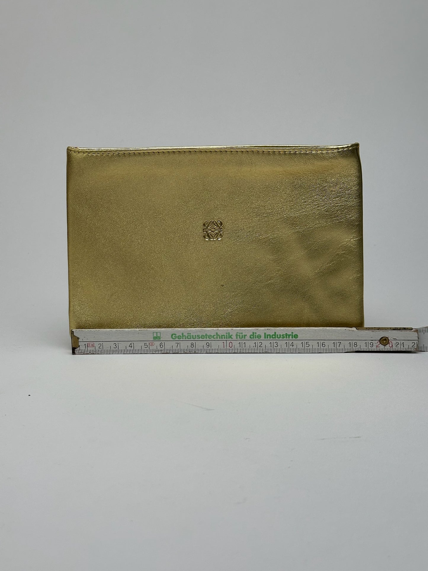 Pochette vintage Loewe Madrid en cuir doré