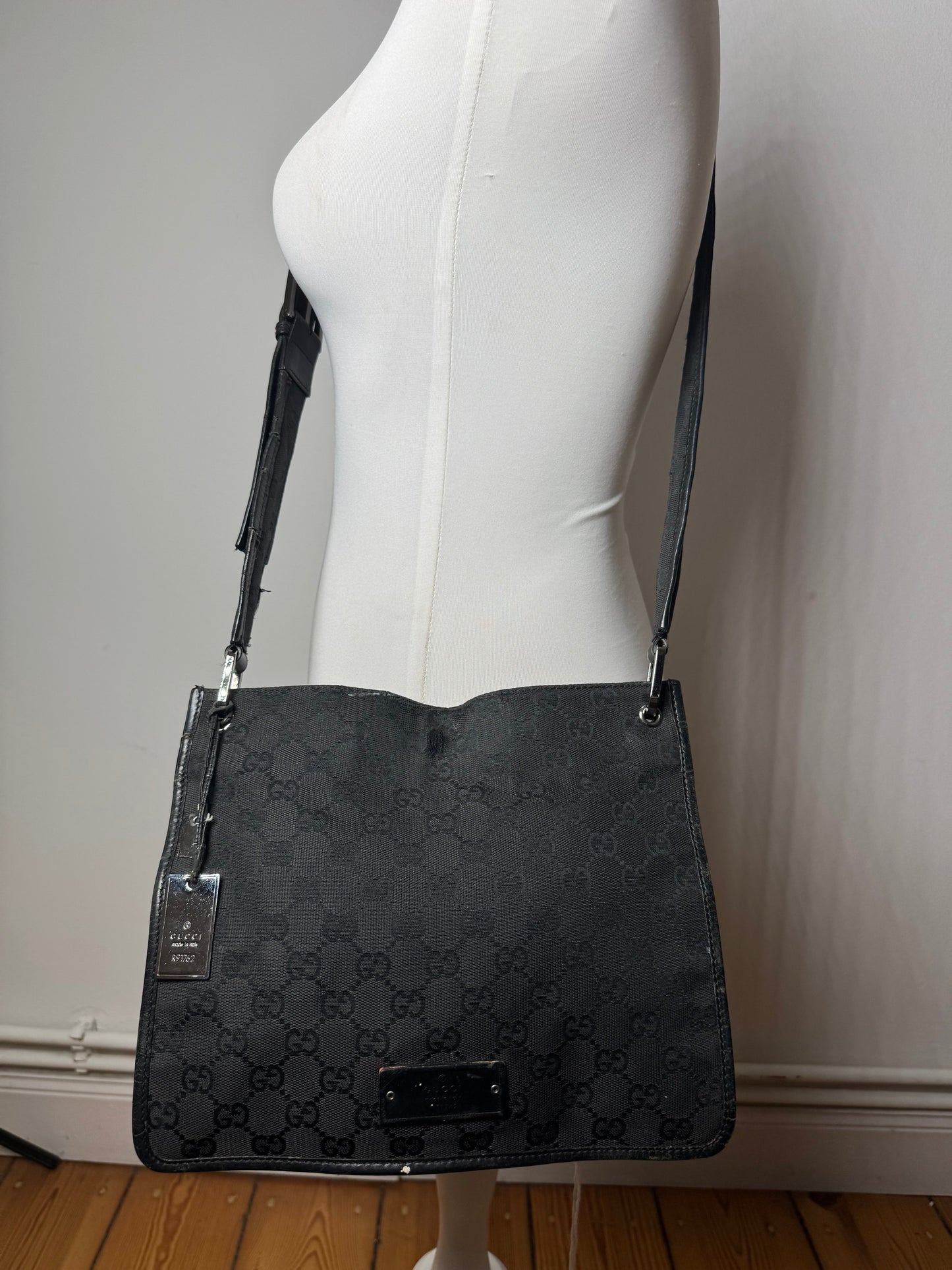 Vintage Gucci Monogram Shoulder Bag Black