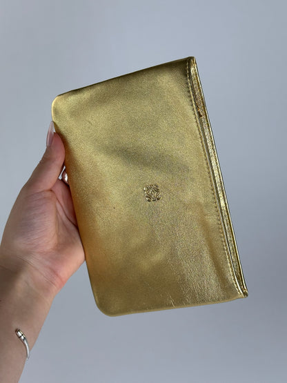 Pochette vintage Loewe Madrid en cuir doré