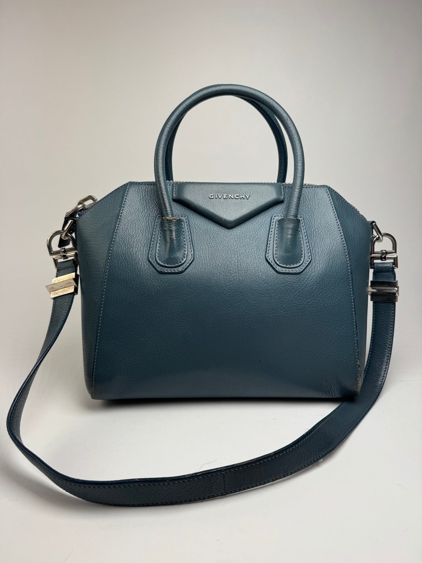 Sac vintage en cuir Givenchy Antigona bleu