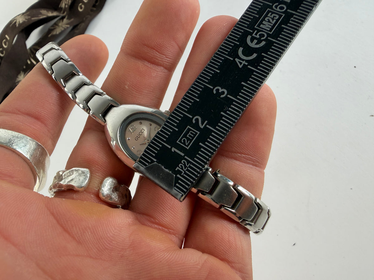 Vintage Gucci Stainless Steel Quartz Bracelet Watch Early 2000s Silver Rose Gold