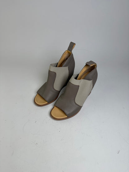 Vintage Madison Leather Heeled Sandals Beige Brown EU38