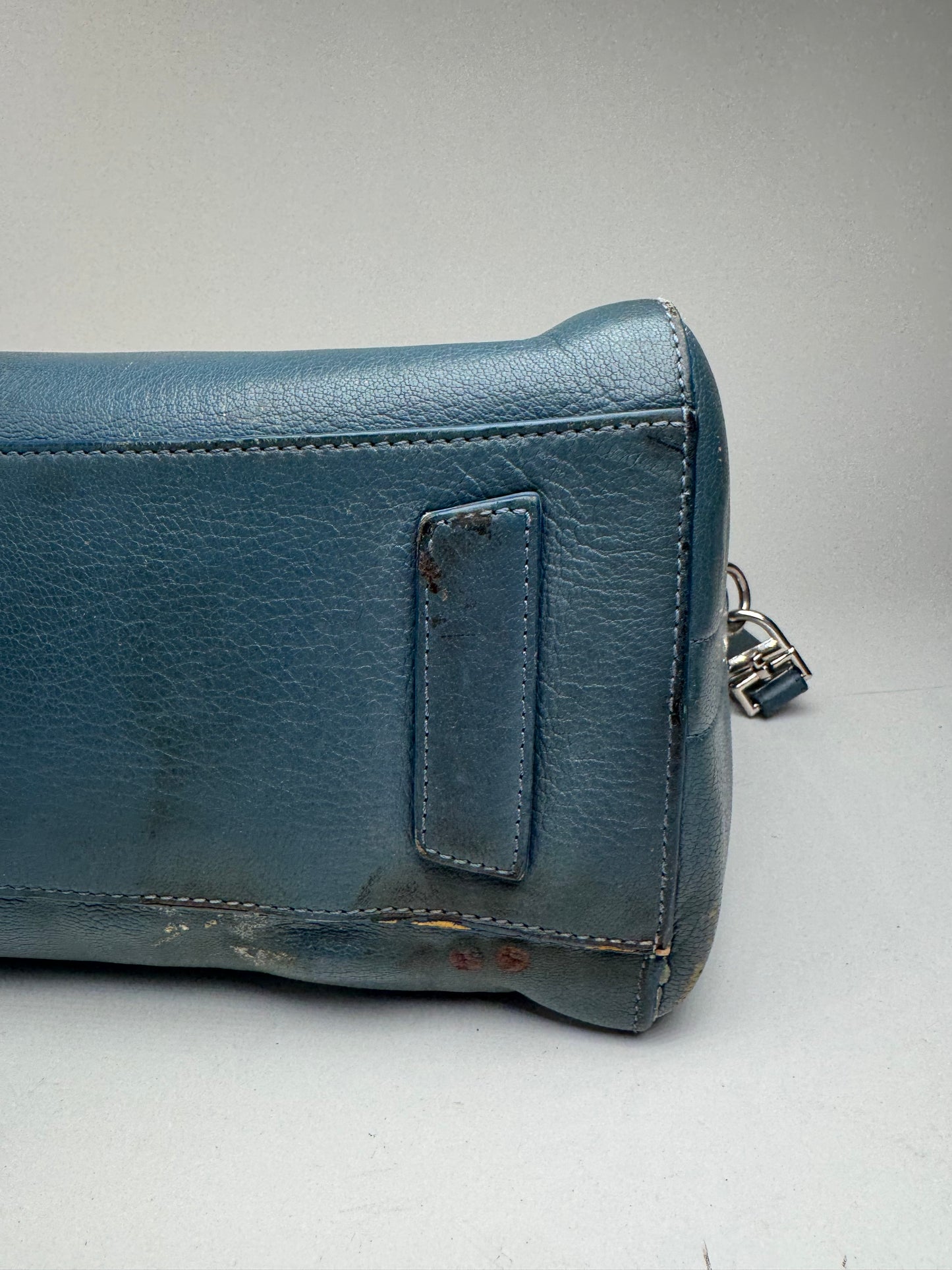Sac vintage en cuir Givenchy Antigona bleu