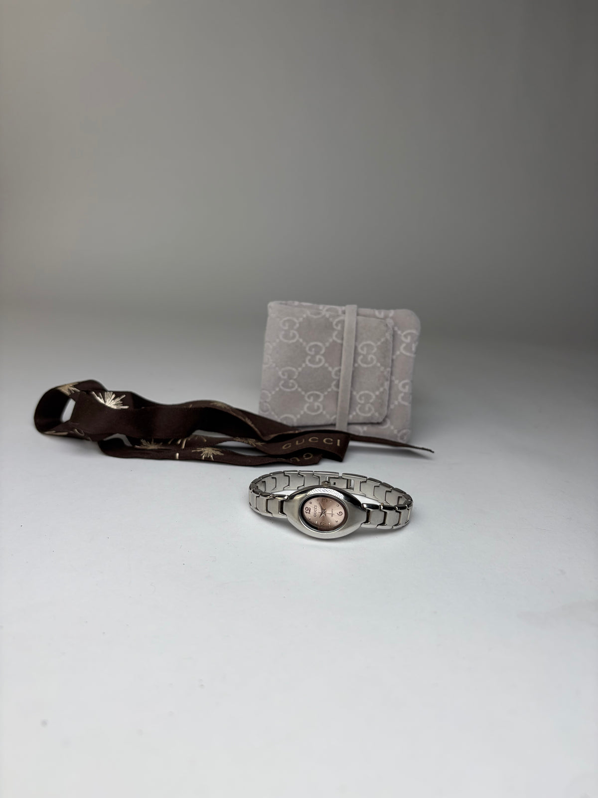 Vintage Gucci Stainless Steel Quartz Bracelet Watch Early 2000s Silver Rose Gold