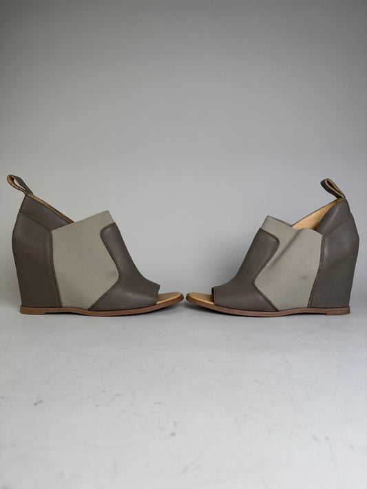 Vintage Madison Leather Heeled Sandals Beige Brown EU38