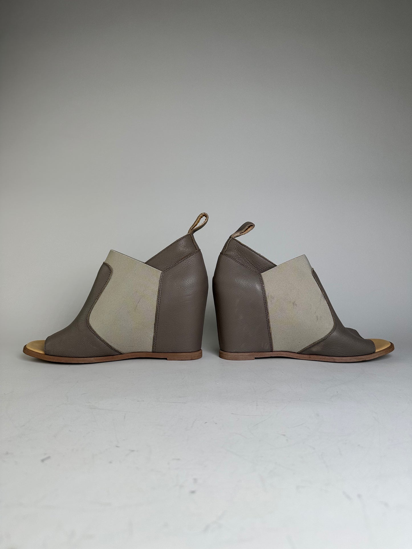 Vintage Madison Leather Heeled Sandals Beige Brown EU38