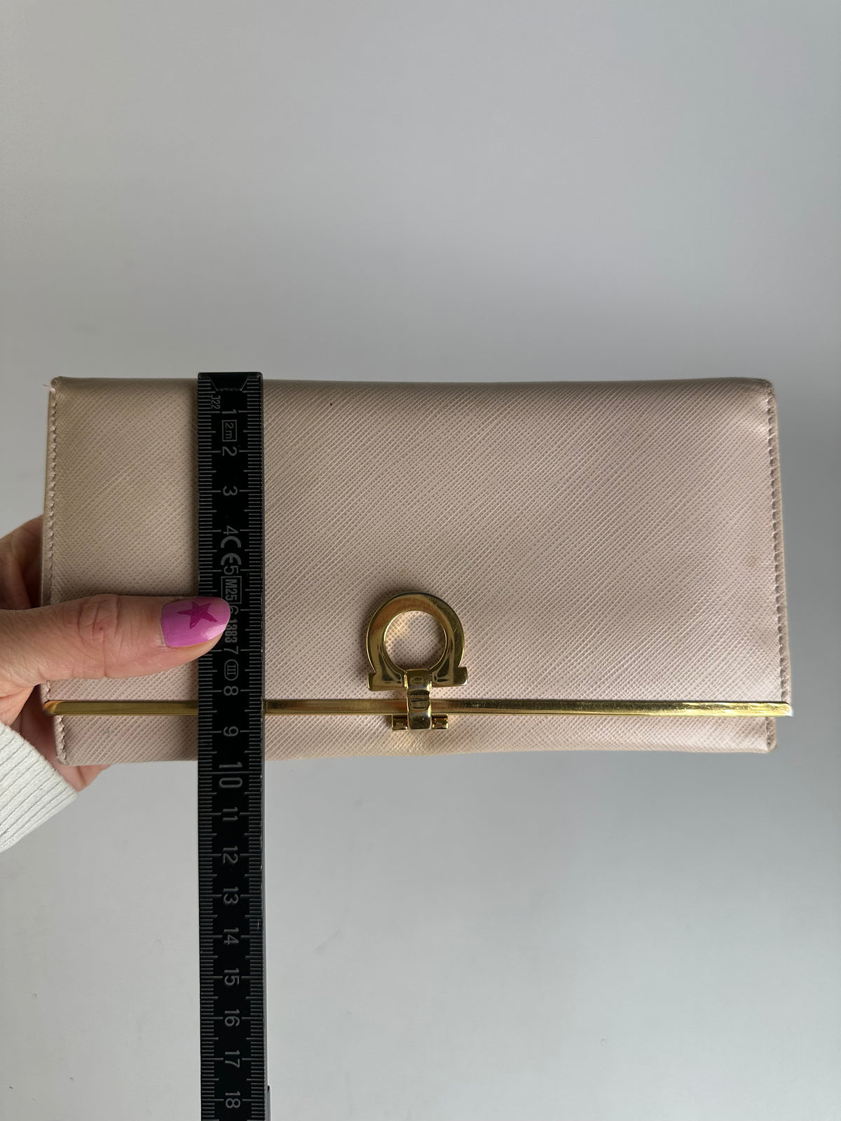 Vintage Salvatore Ferragamo Gancini Bifold Wallet Light Pink Gold